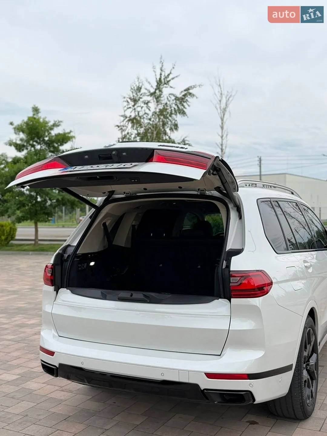 2021 BMW X7 - мініатюра 54