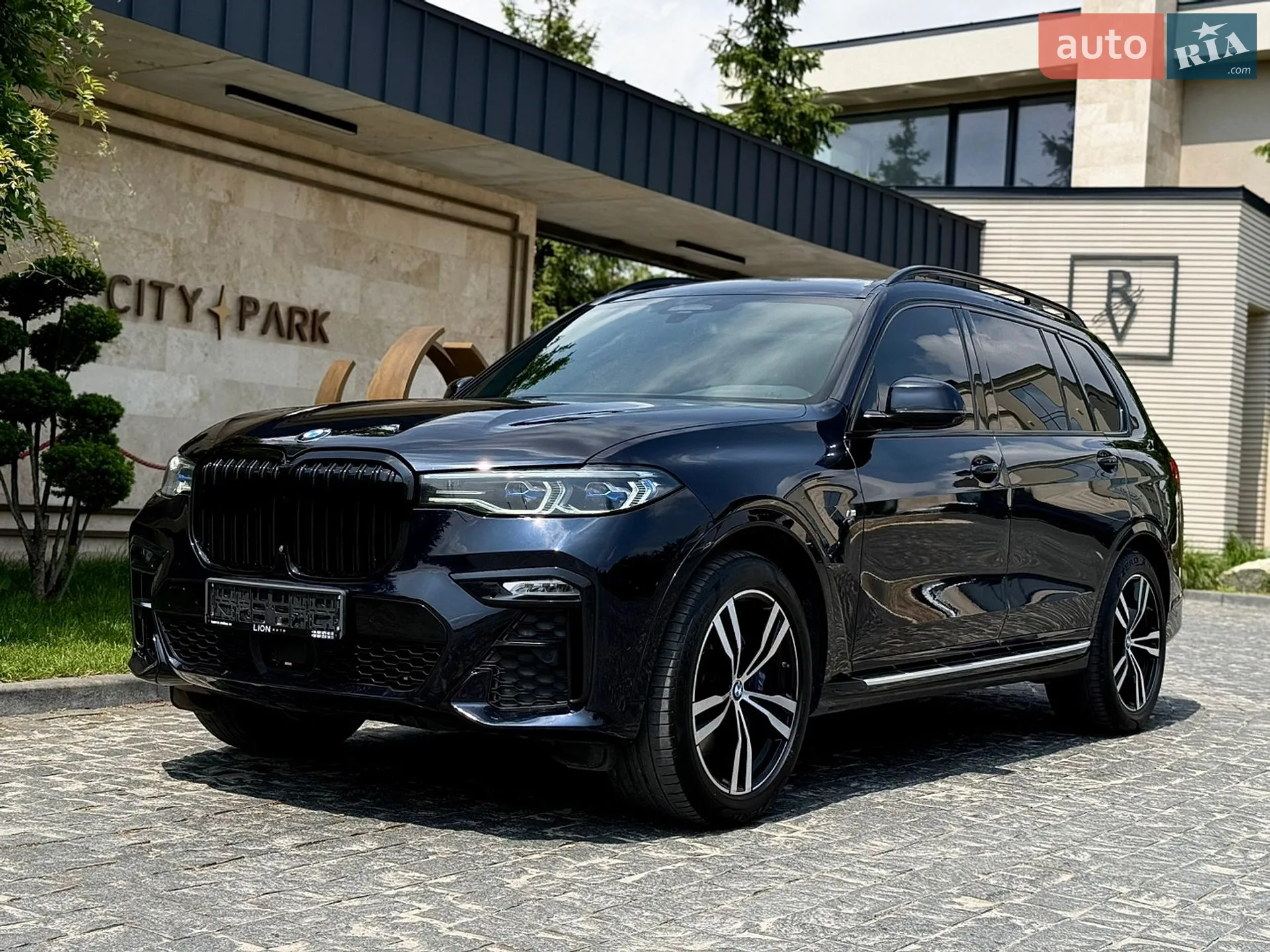 2021 BMW X7 - мініатюра 9