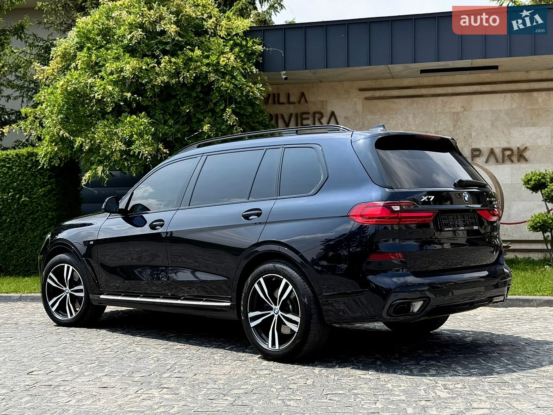 2021 BMW X7 - мініатюра 17