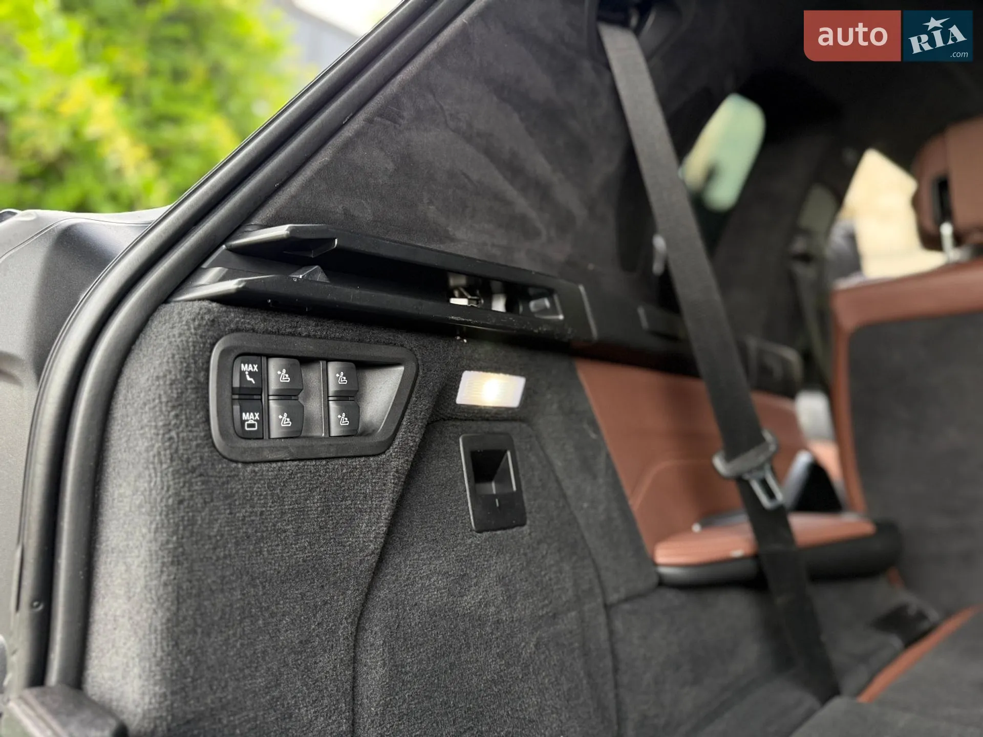 2021 BMW X7 - мініатюра 71