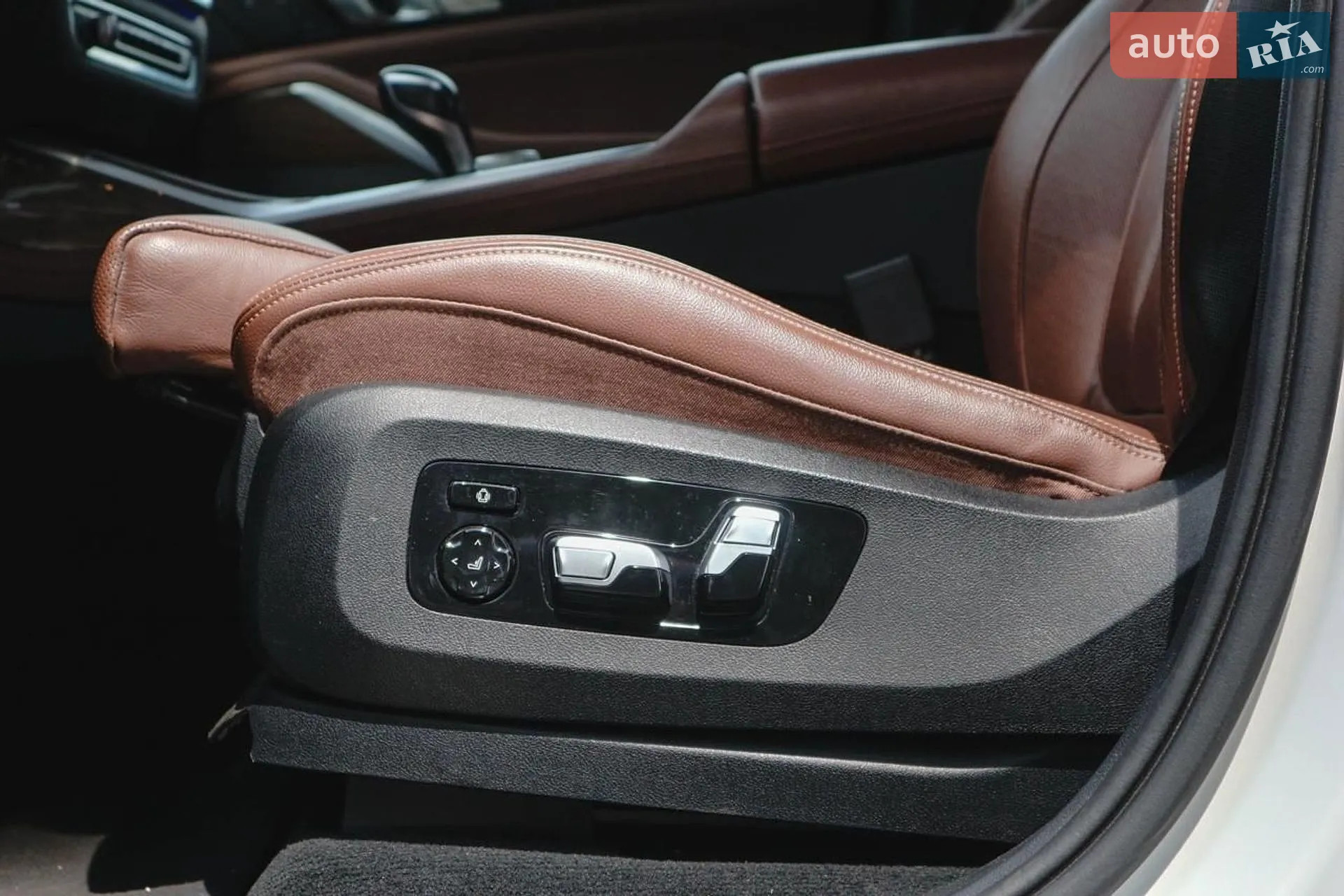 2019 BMW X7 - мініатюра 48