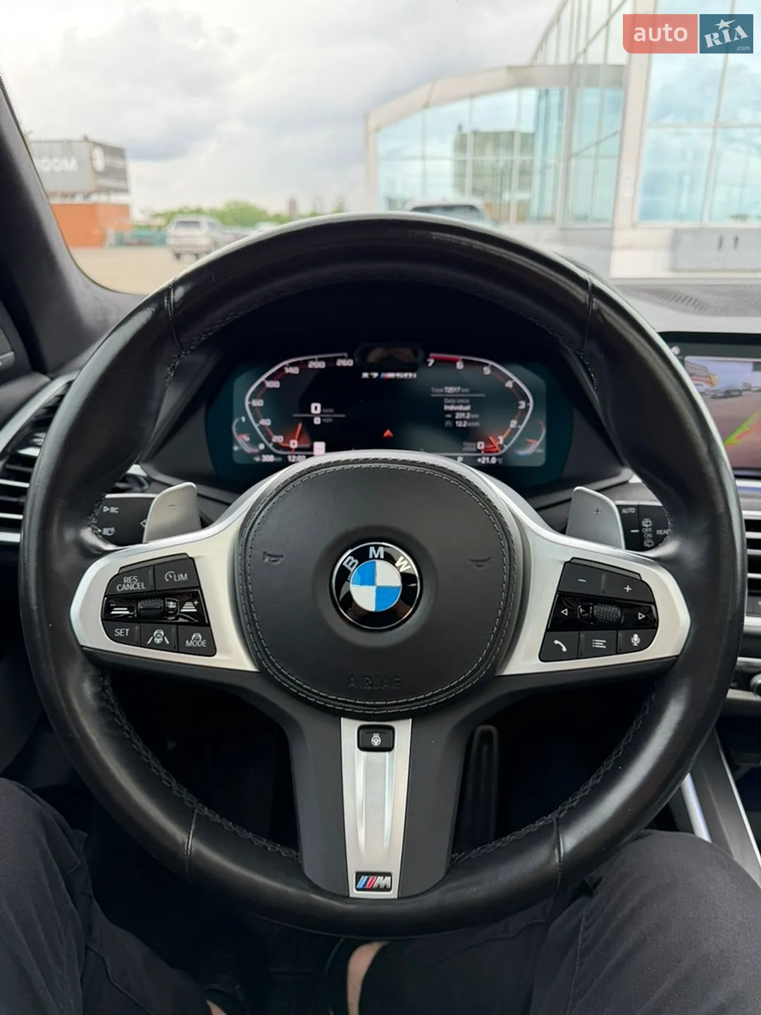 2021 BMW X7 - мініатюра 18