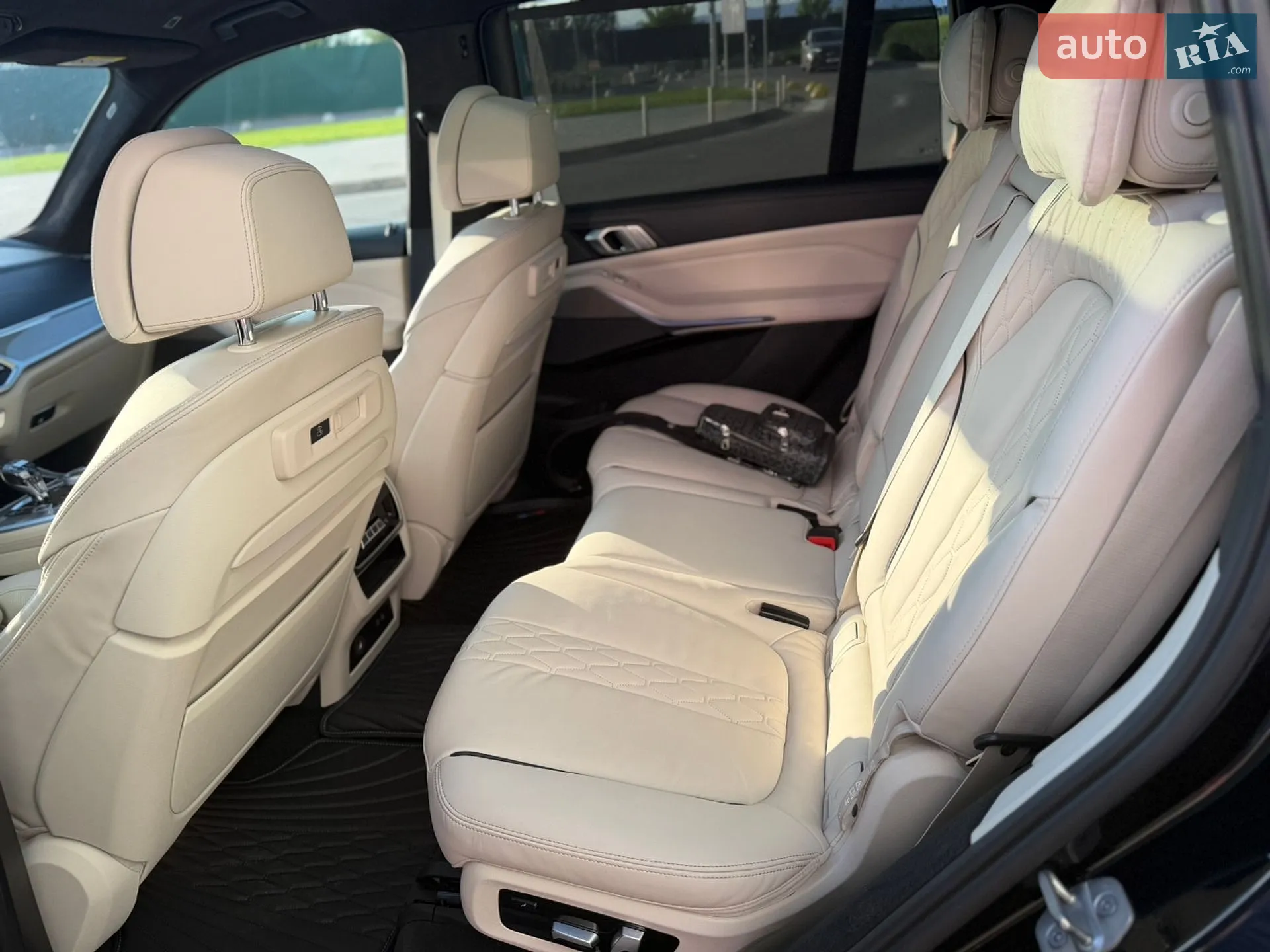 2021 BMW X7 - мініатюра 19