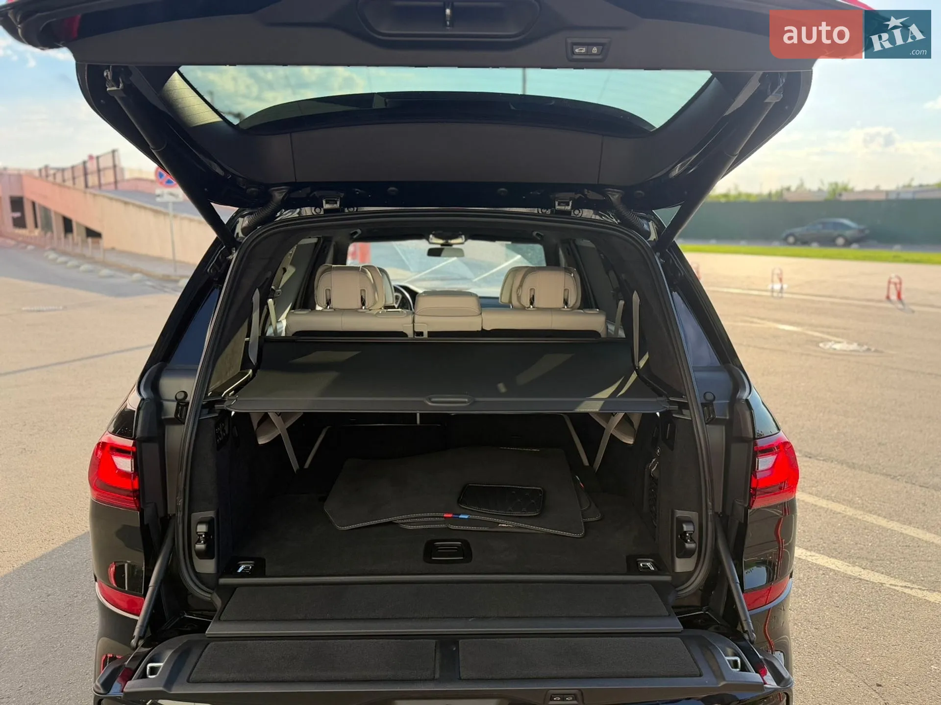 2021 BMW X7 - мініатюра 24