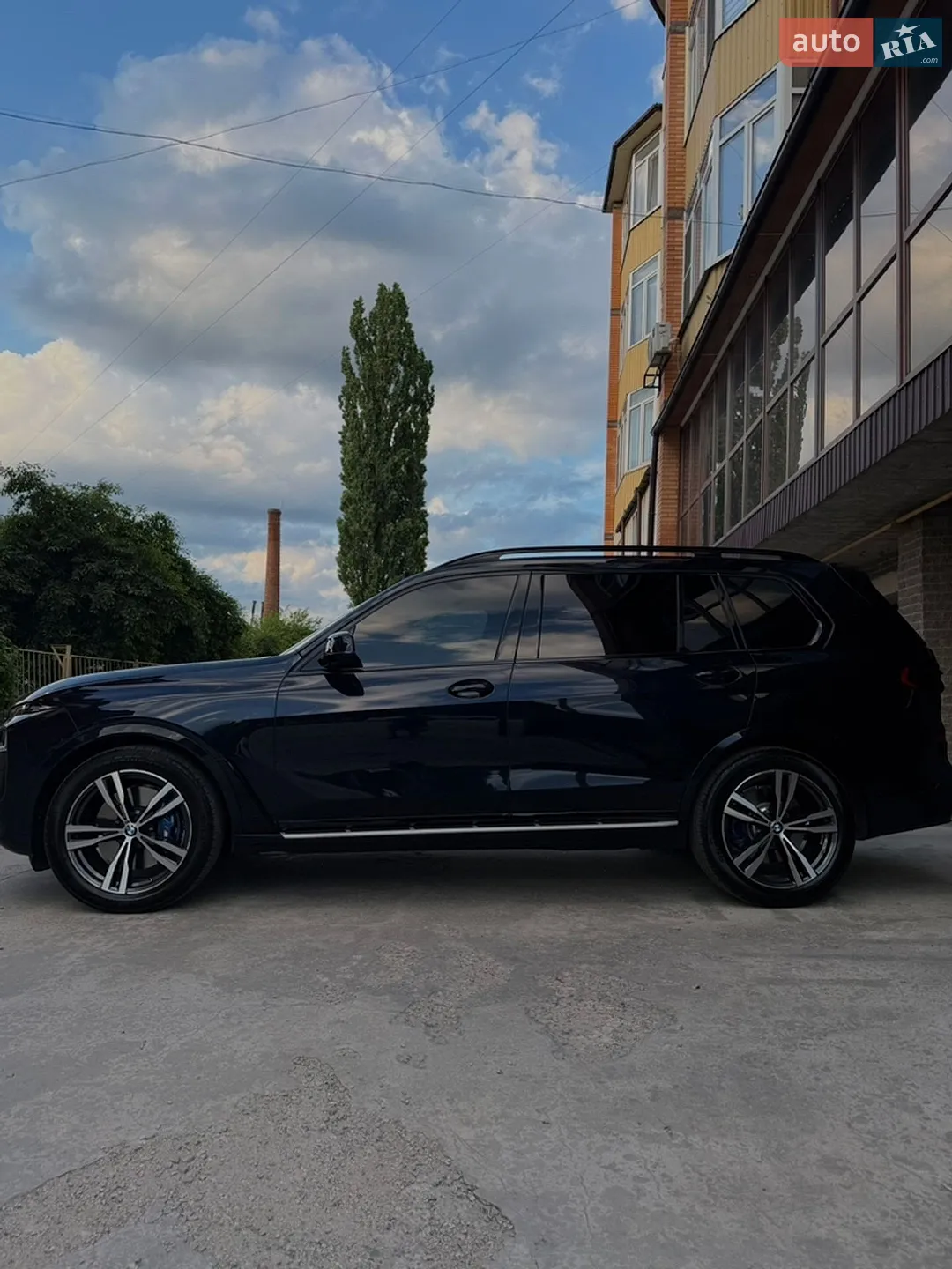 2025 BMW X7 - мініатюра 8