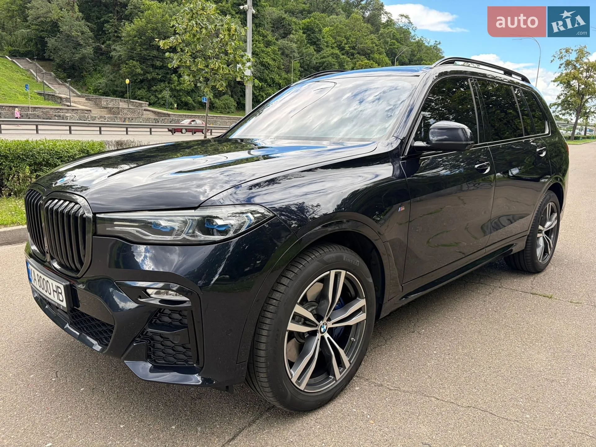 2022 BMW X7 - фото 1