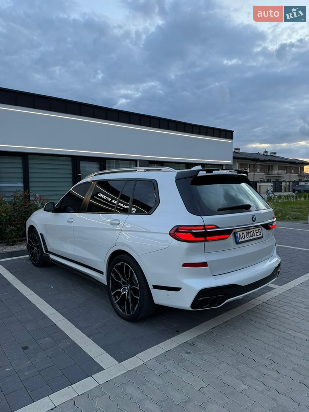 2020 BMW X7 - мініатюра 12