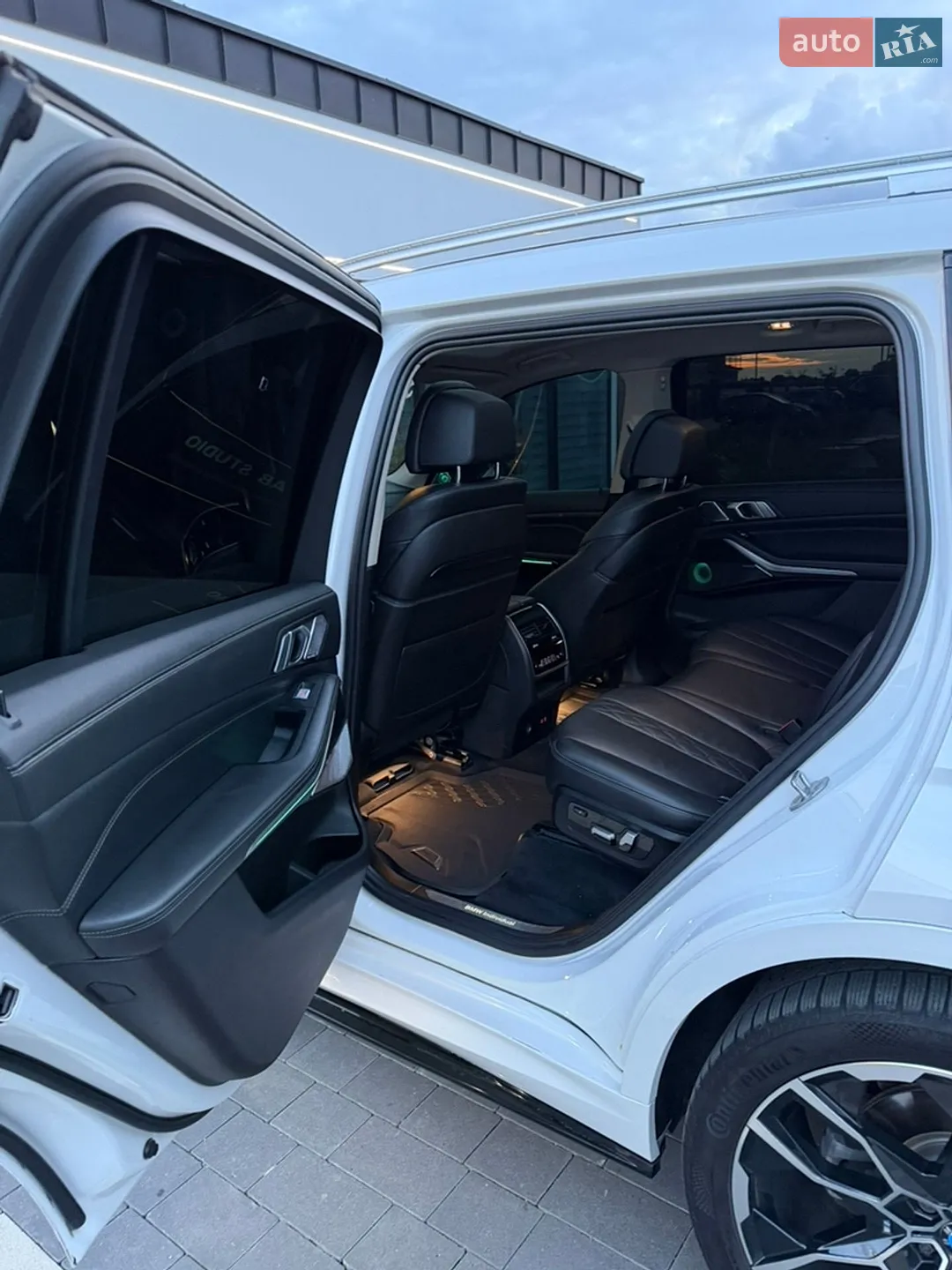 2020 BMW X7 - мініатюра 42