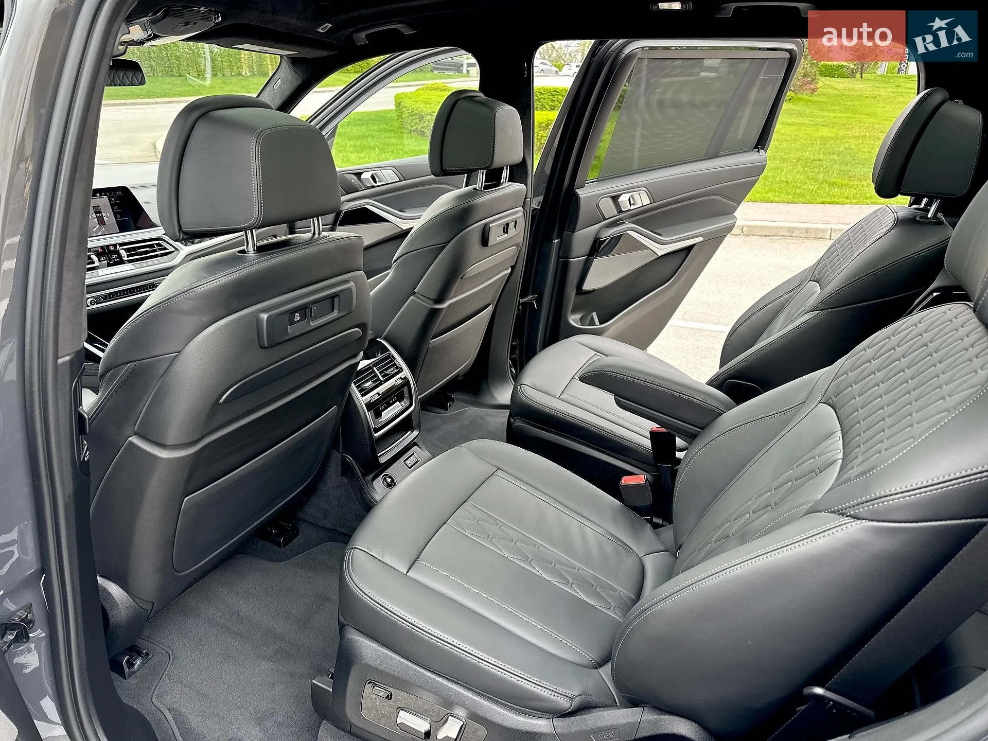 2021 BMW X7 - мініатюра 52