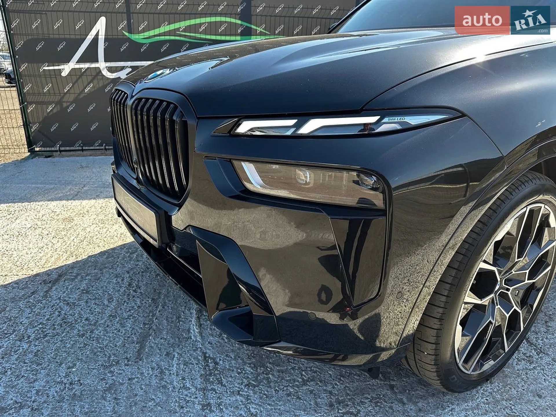 2023 BMW X7 - мініатюра 3