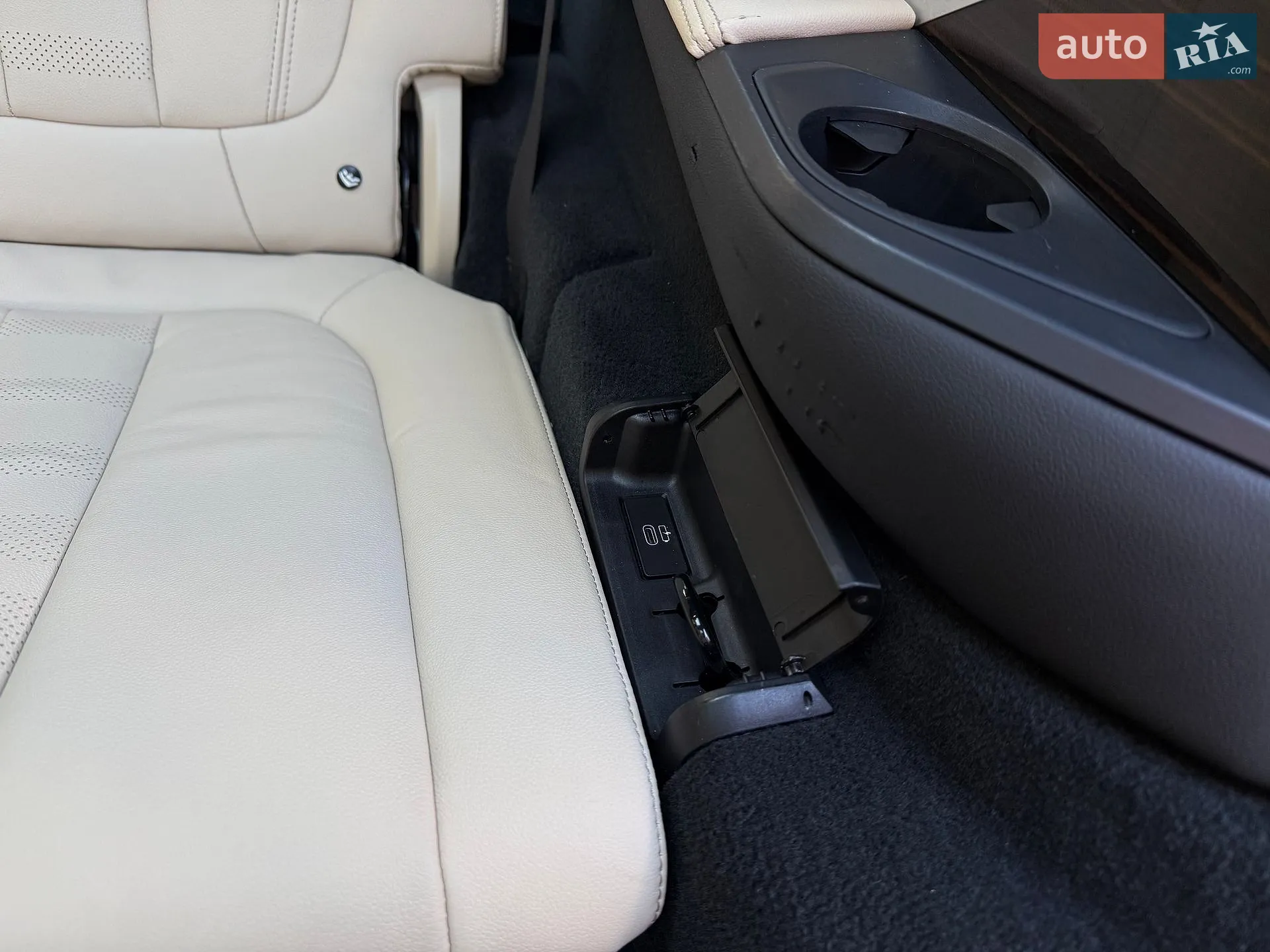 2021 BMW X7 - мініатюра 136