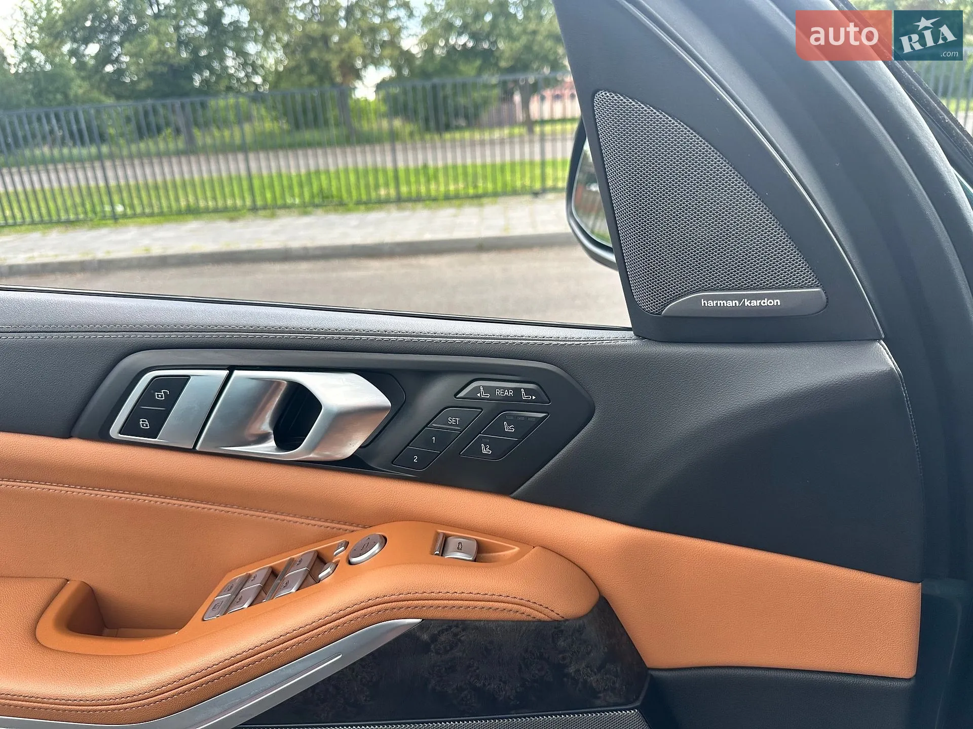 BMW BMW X7 2023 VIN 5UX23EM03R9S26340 фото оголошення 27 з 37