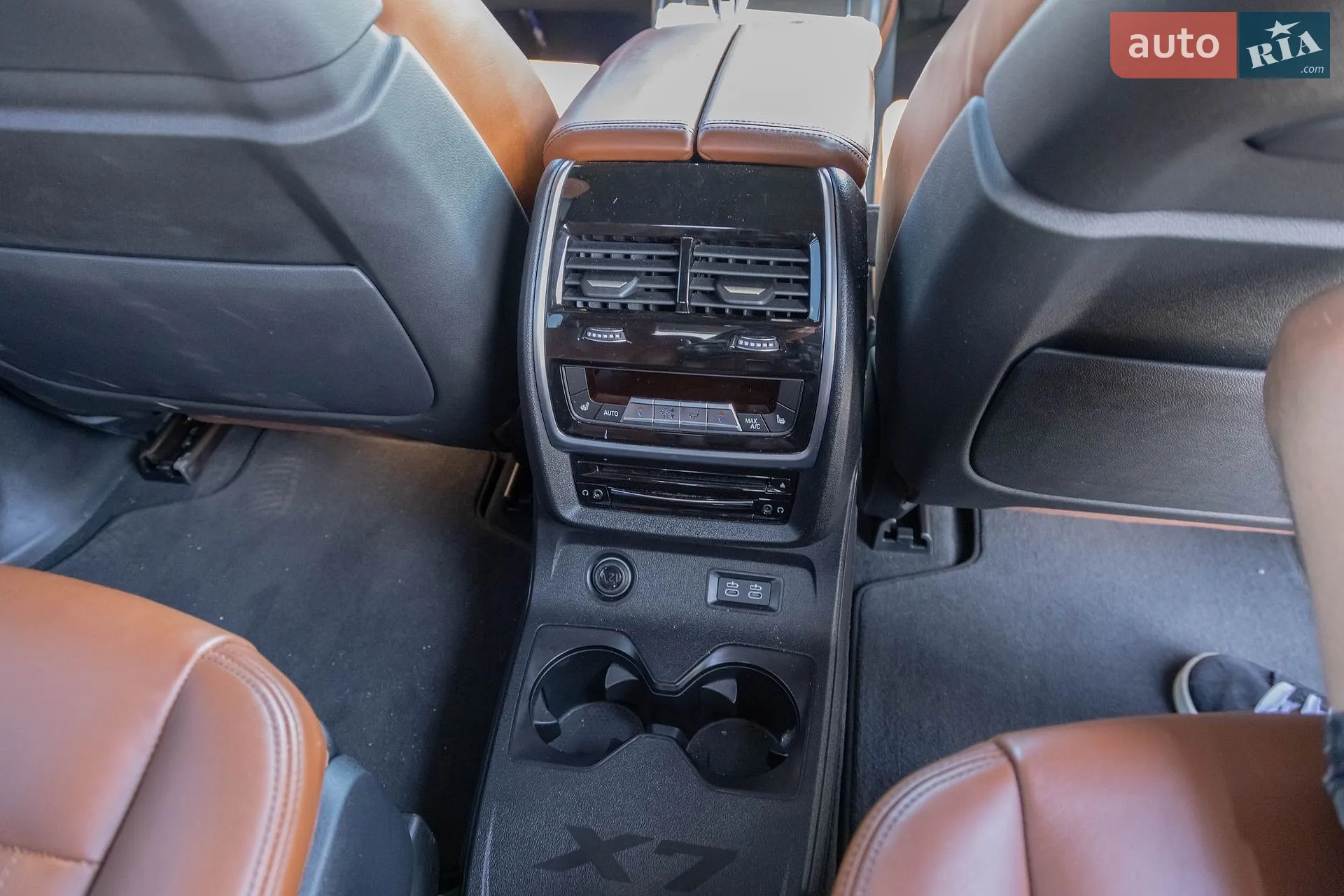 2020 BMW X7 - мініатюра 32