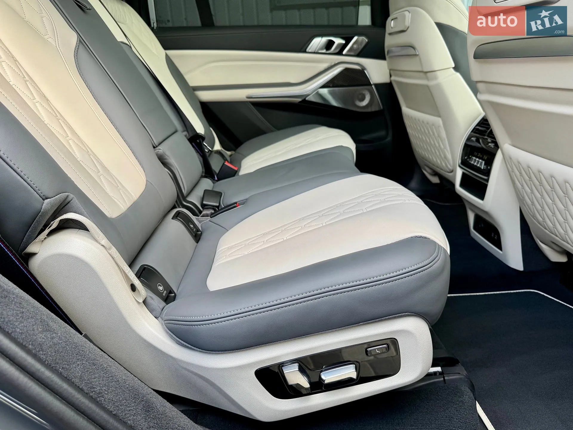 2024 BMW X7 - мініатюра 68