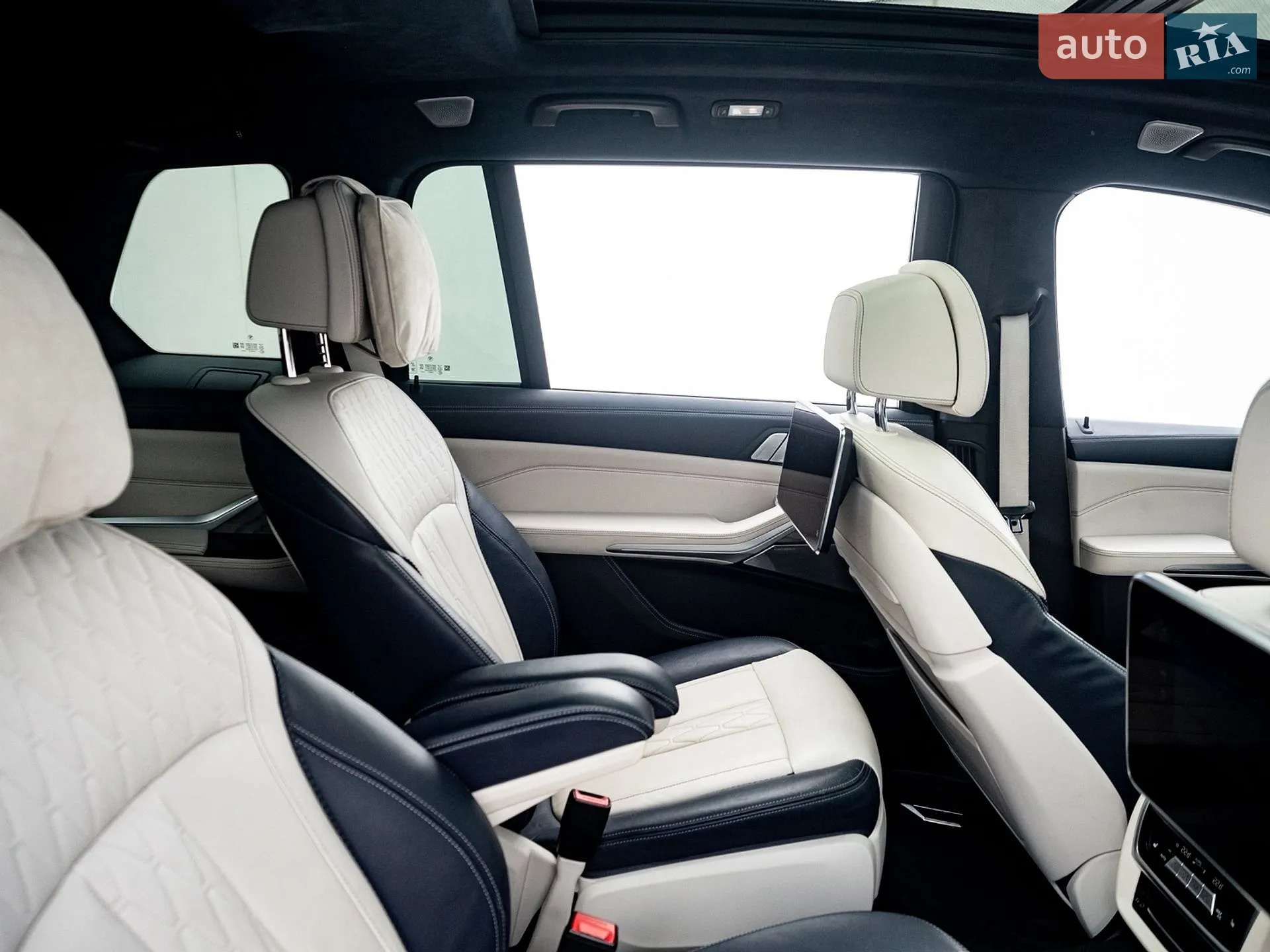 2019 BMW X7 - мініатюра 40