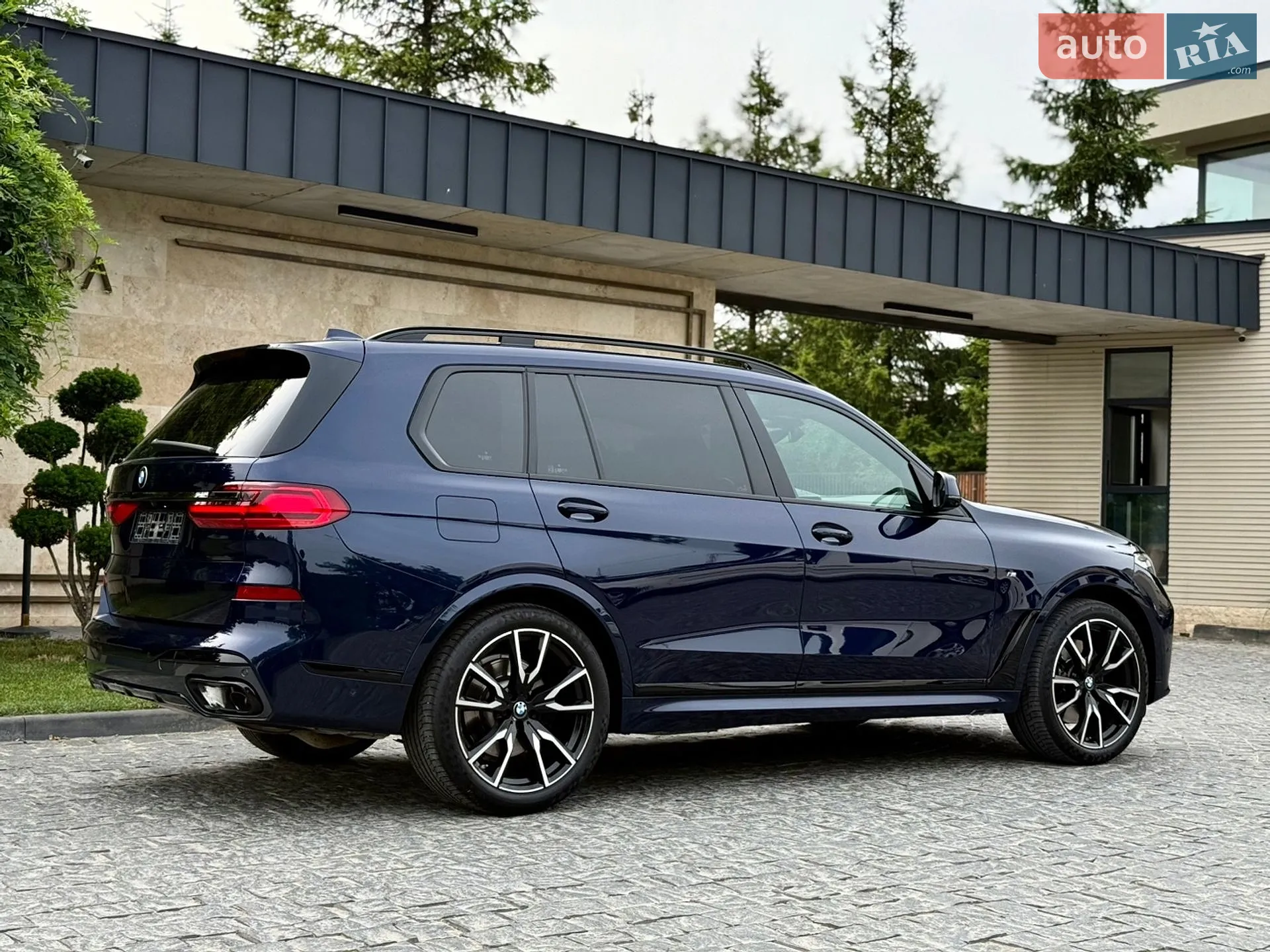 2022 BMW X7 - мініатюра 22