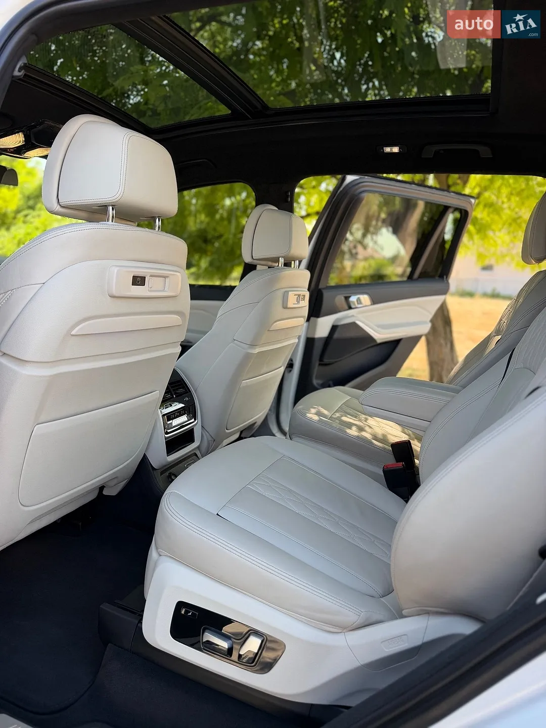 2022 BMW X7 - мініатюра 30