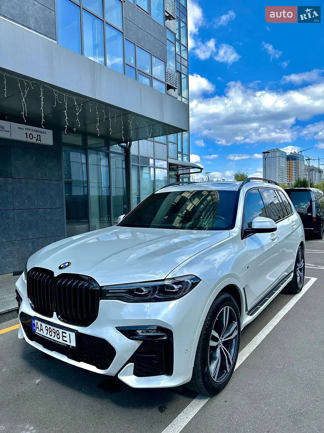 2021 BMW X7 - фото 1