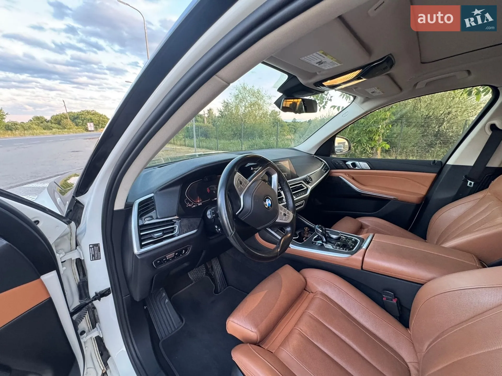 2021 BMW X7 - мініатюра 23