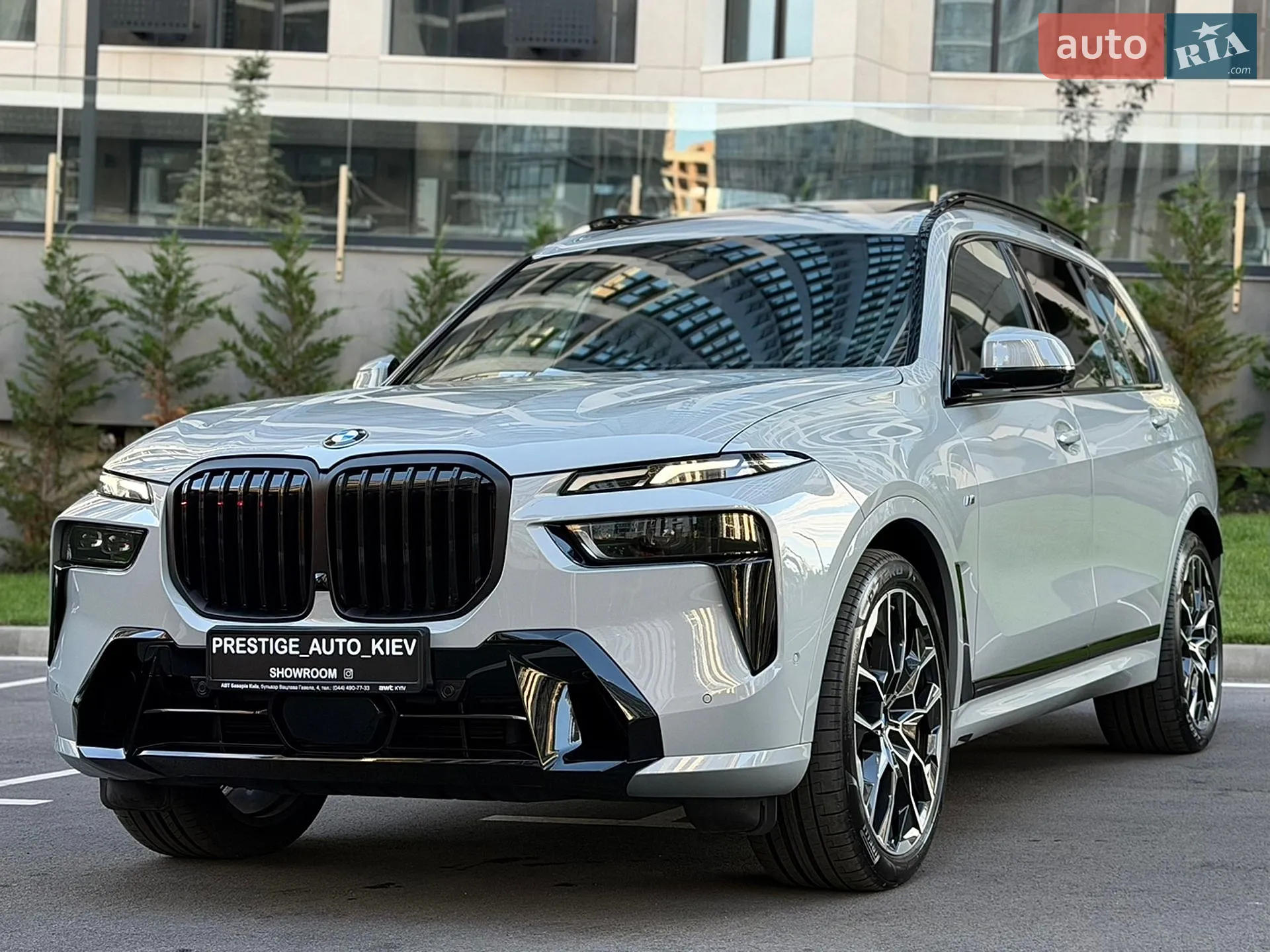 2025 BMW X7 - мініатюра 10