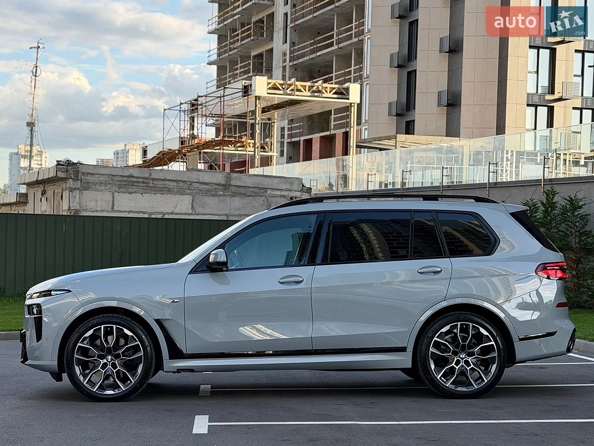 2025 BMW X7 - мініатюра 16