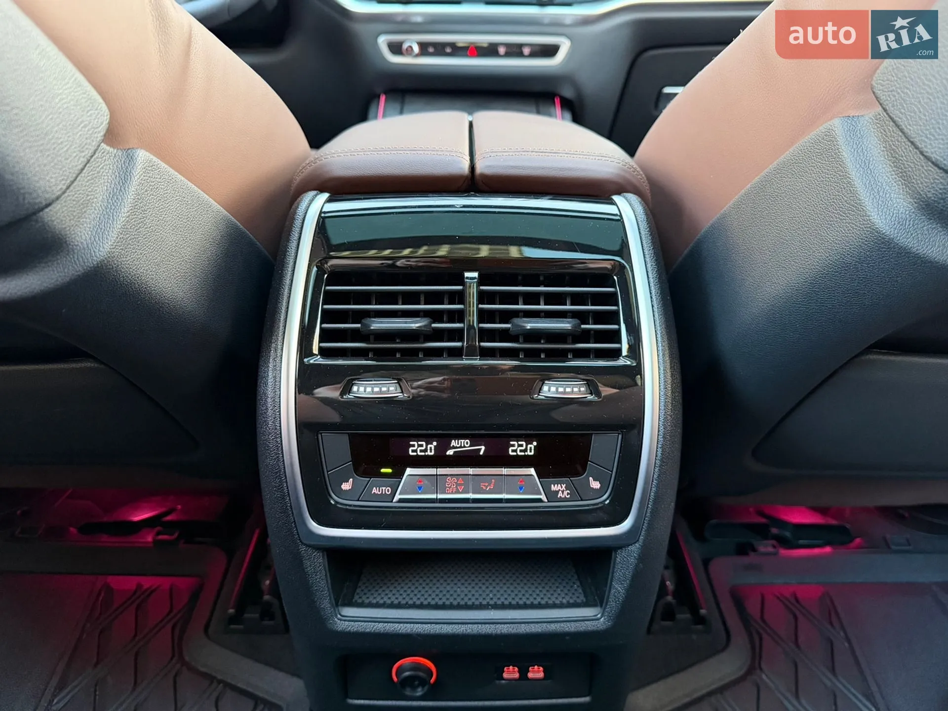 2025 BMW X7 - мініатюра 74