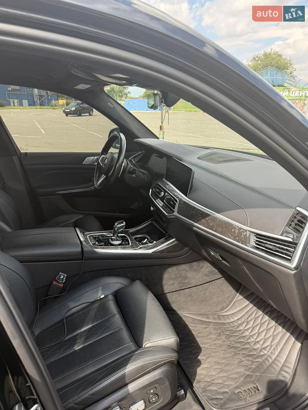 2021 BMW X7 - мініатюра 17