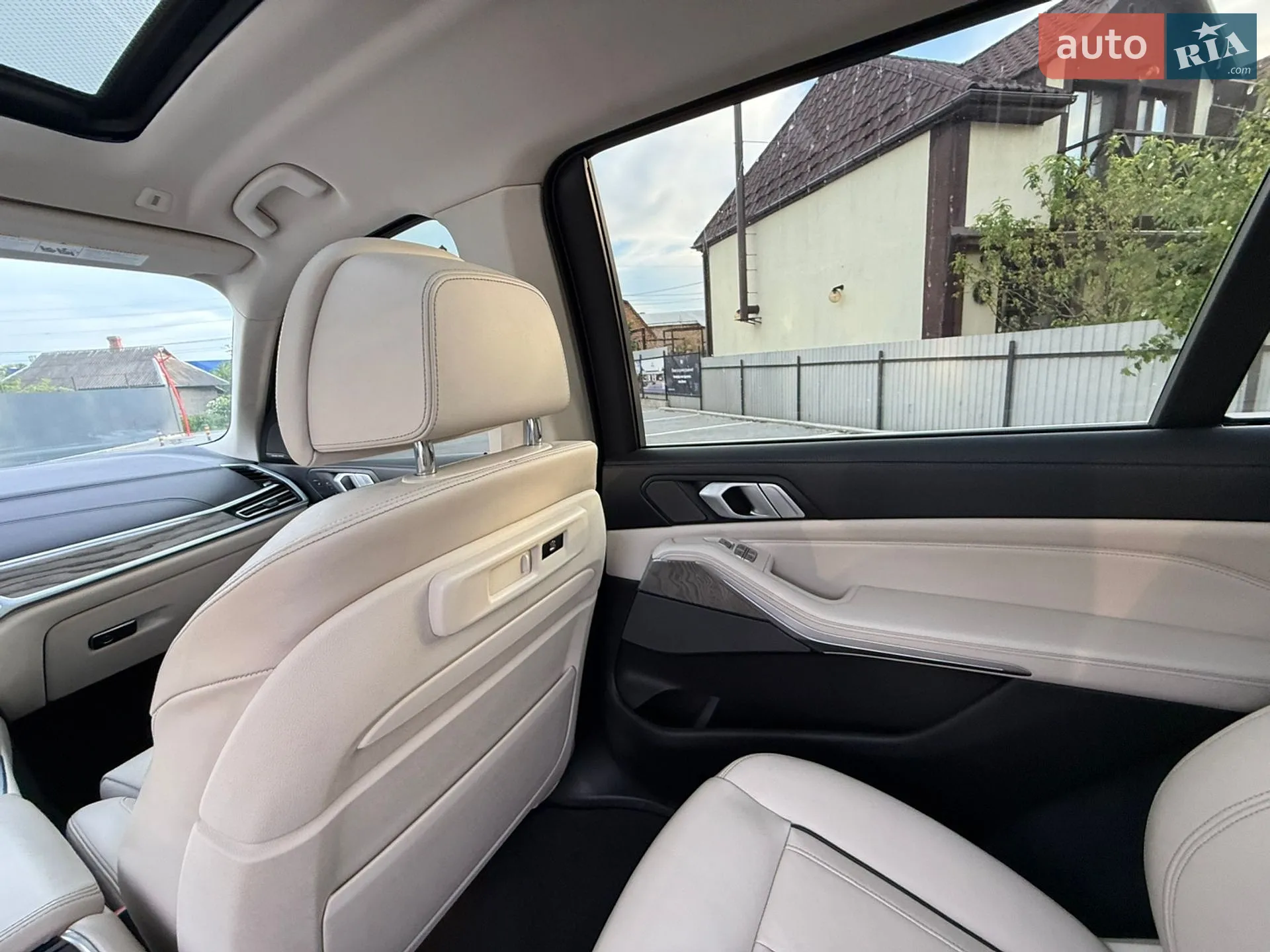 2019 BMW X7 - мініатюра 23