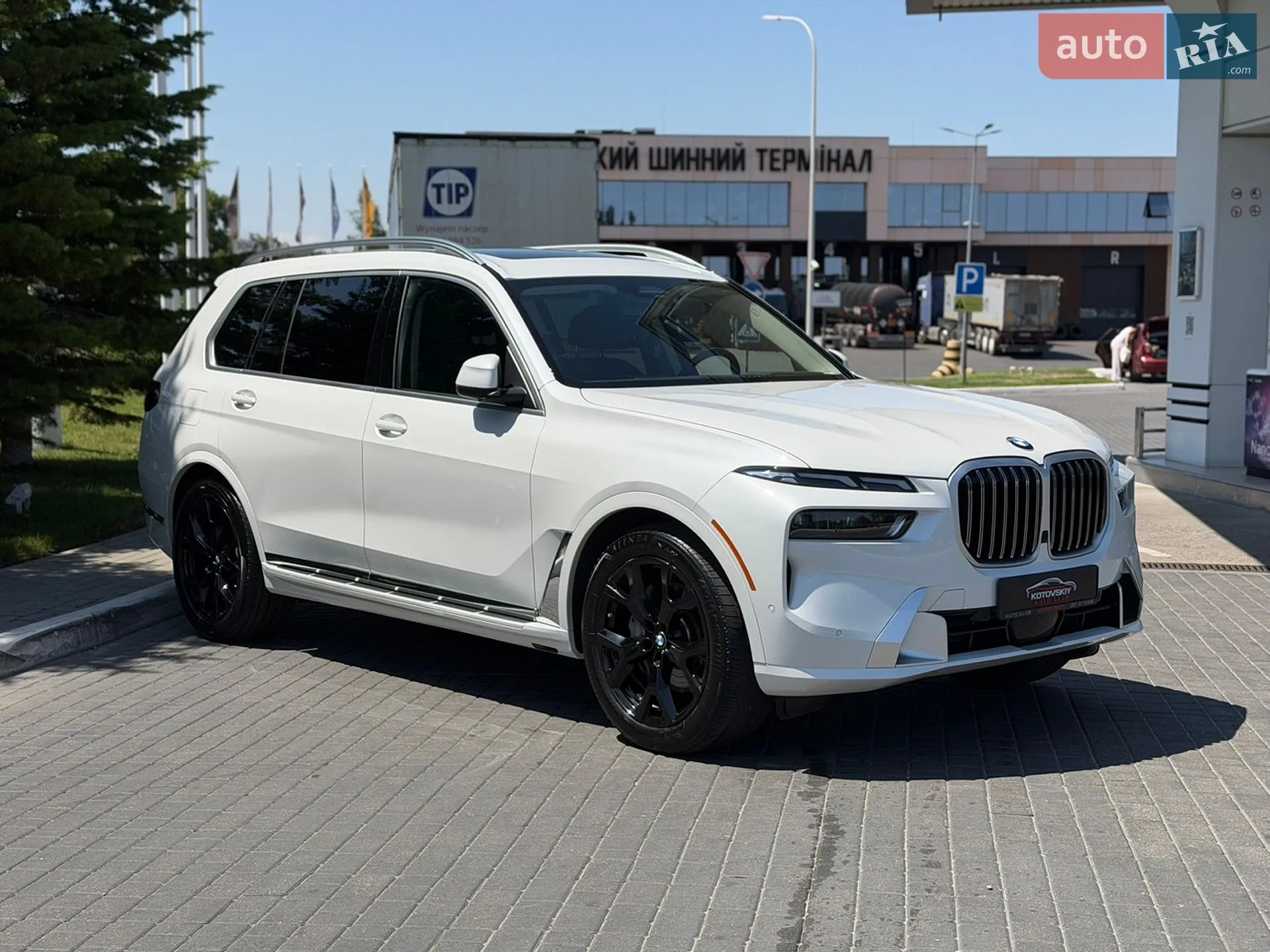 2025 BMW X7 - мініатюра 3