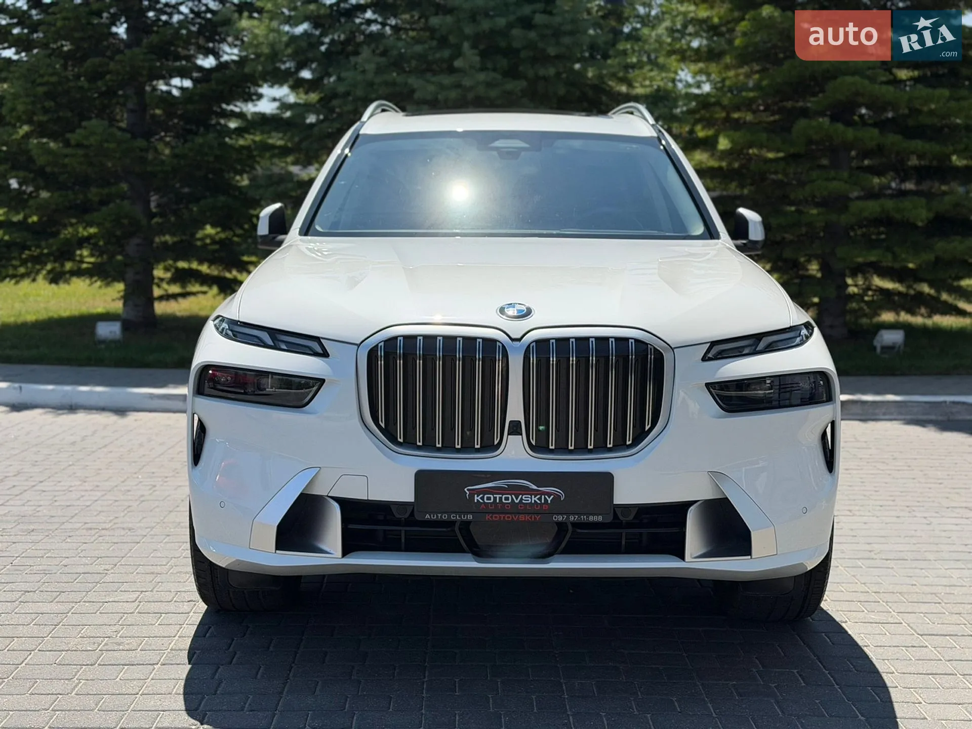 2025 BMW X7 - мініатюра 8