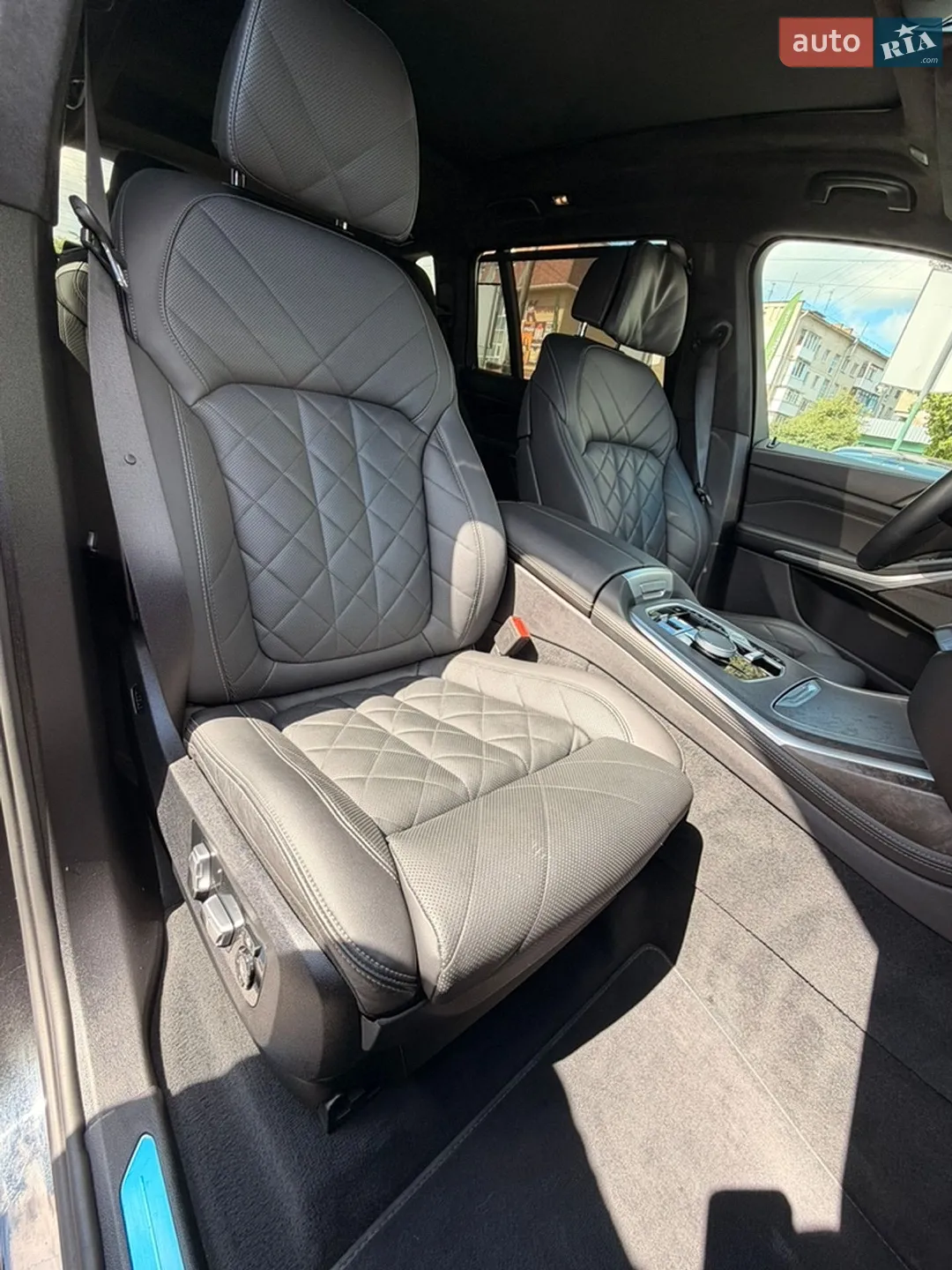 2022 BMW X7 - мініатюра 26