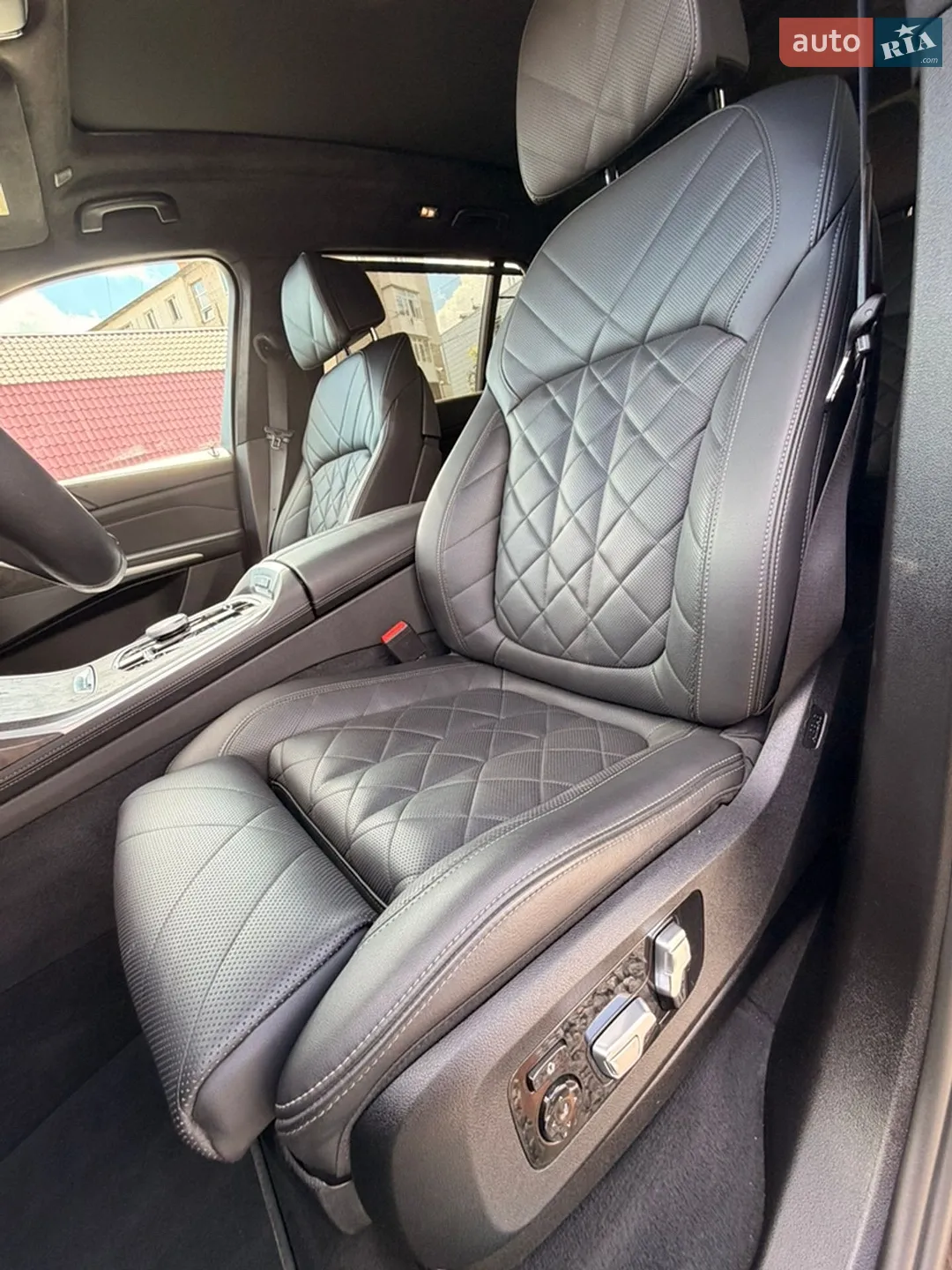 2022 BMW X7 - мініатюра 43