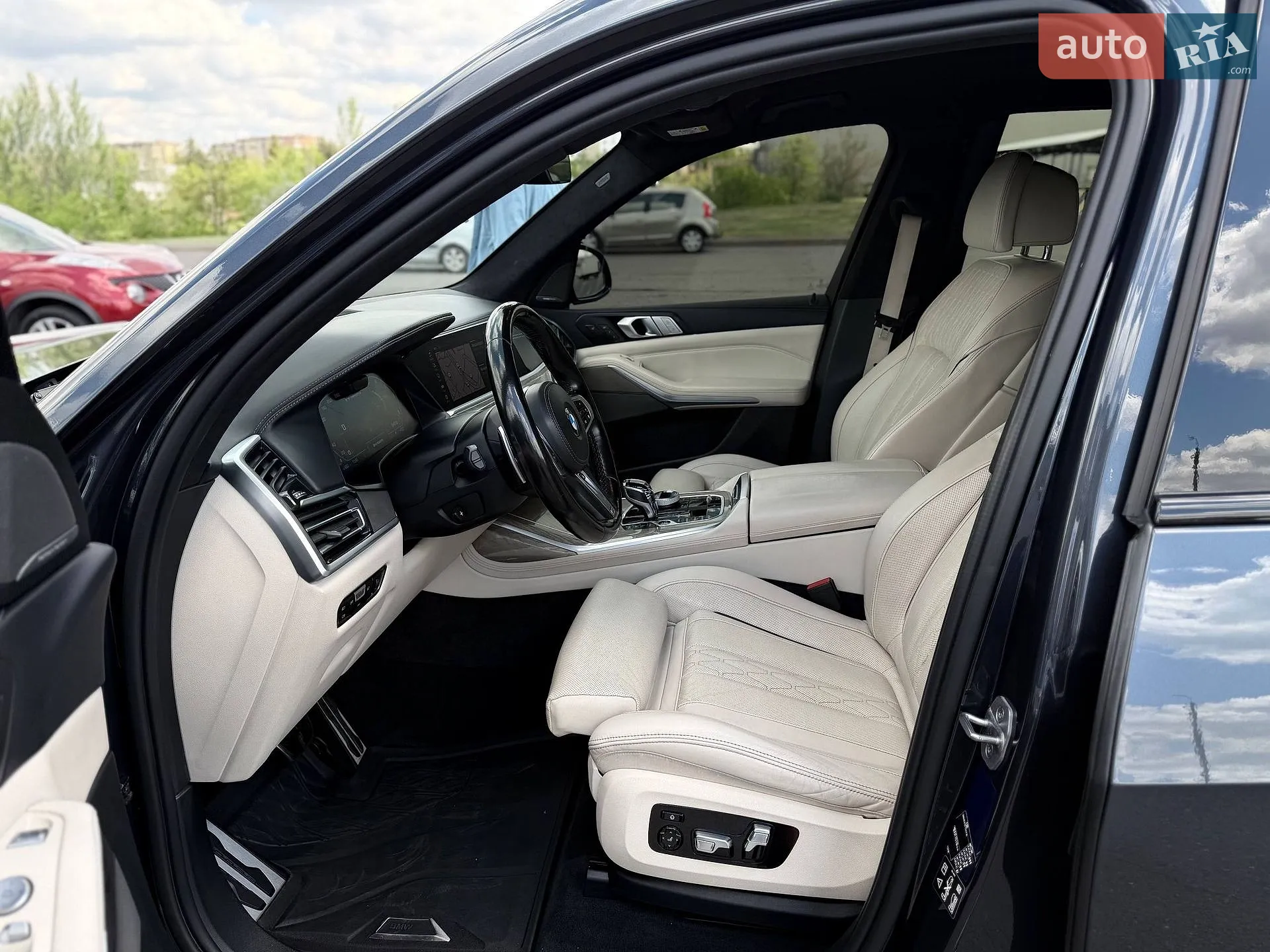 2021 BMW X7 - мініатюра 54