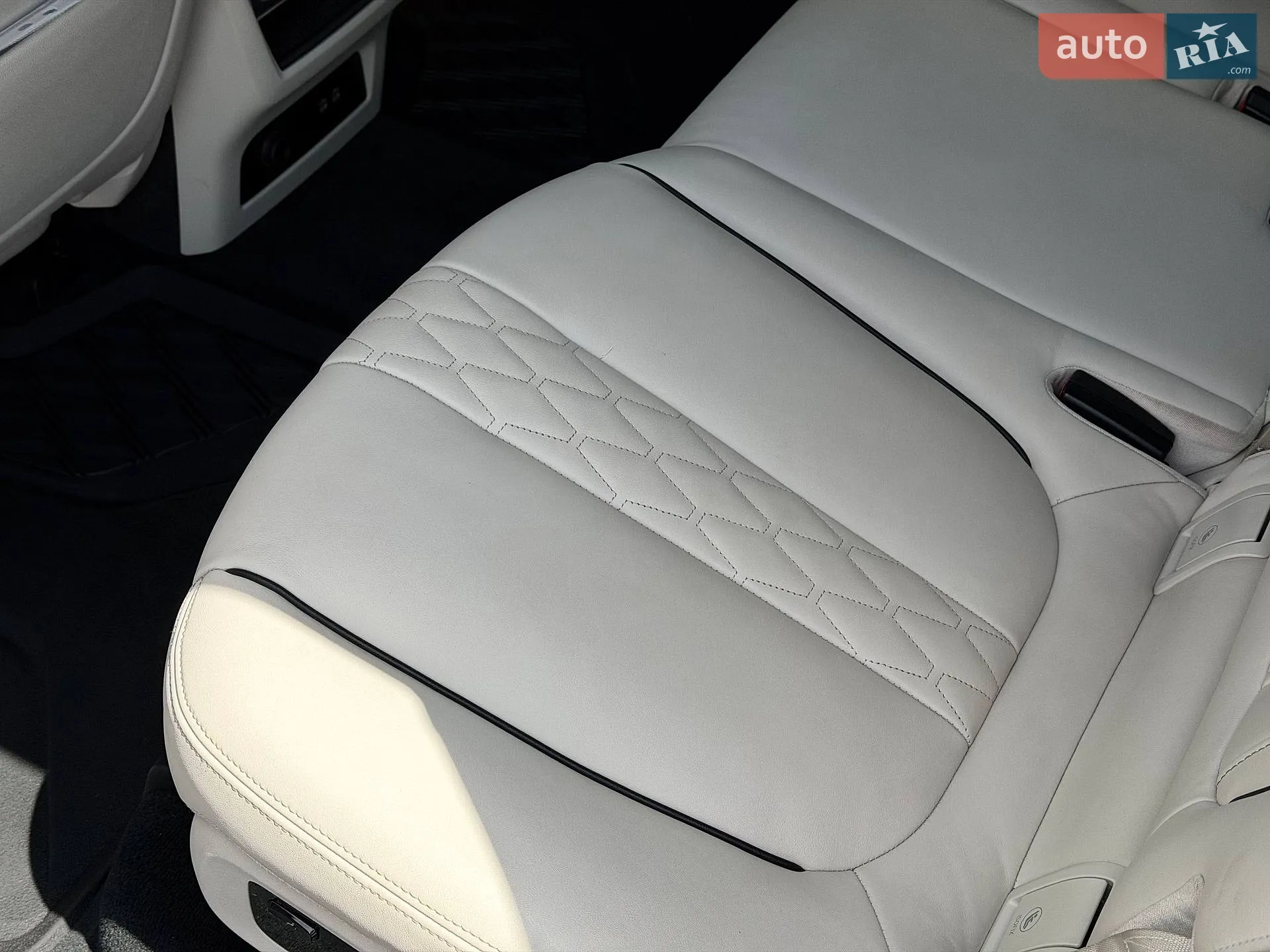 2021 BMW X7 - мініатюра 73