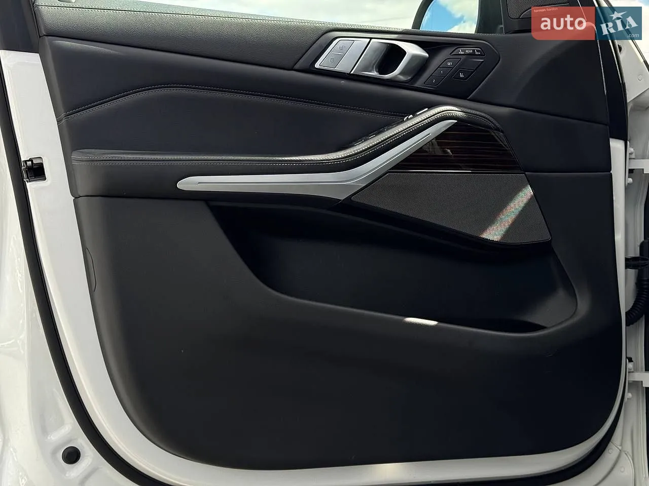2020 BMW X7 - мініатюра 33