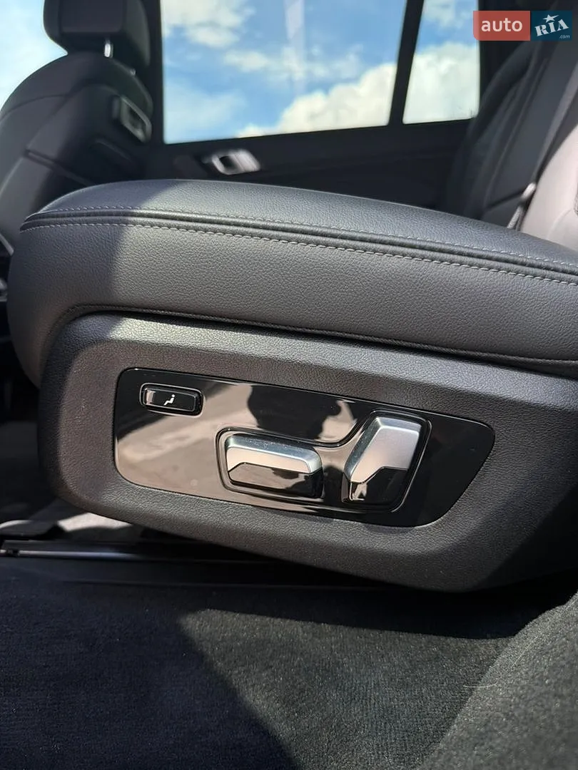 2020 BMW X7 - мініатюра 14