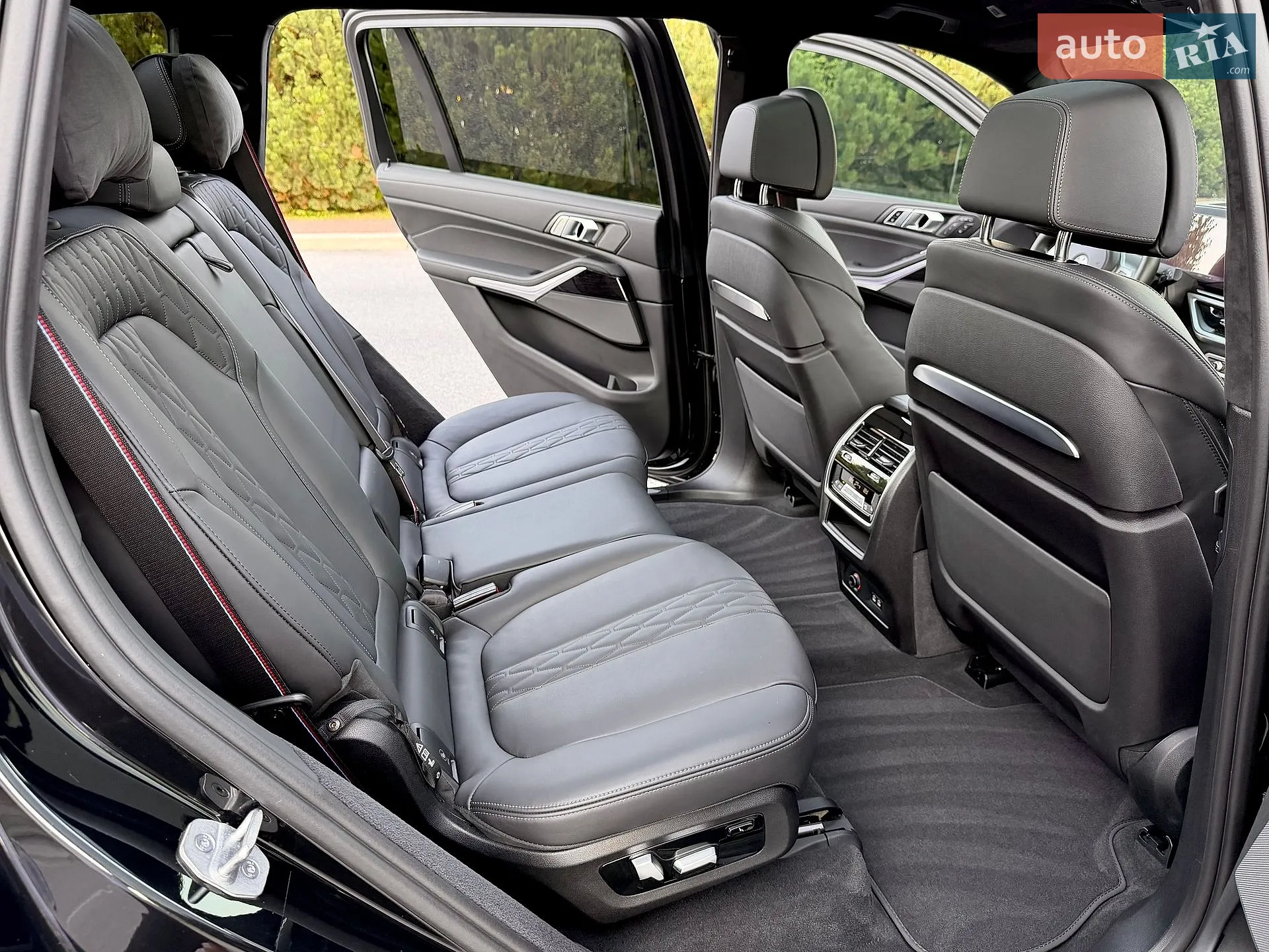 2023 BMW X7 - мініатюра 45