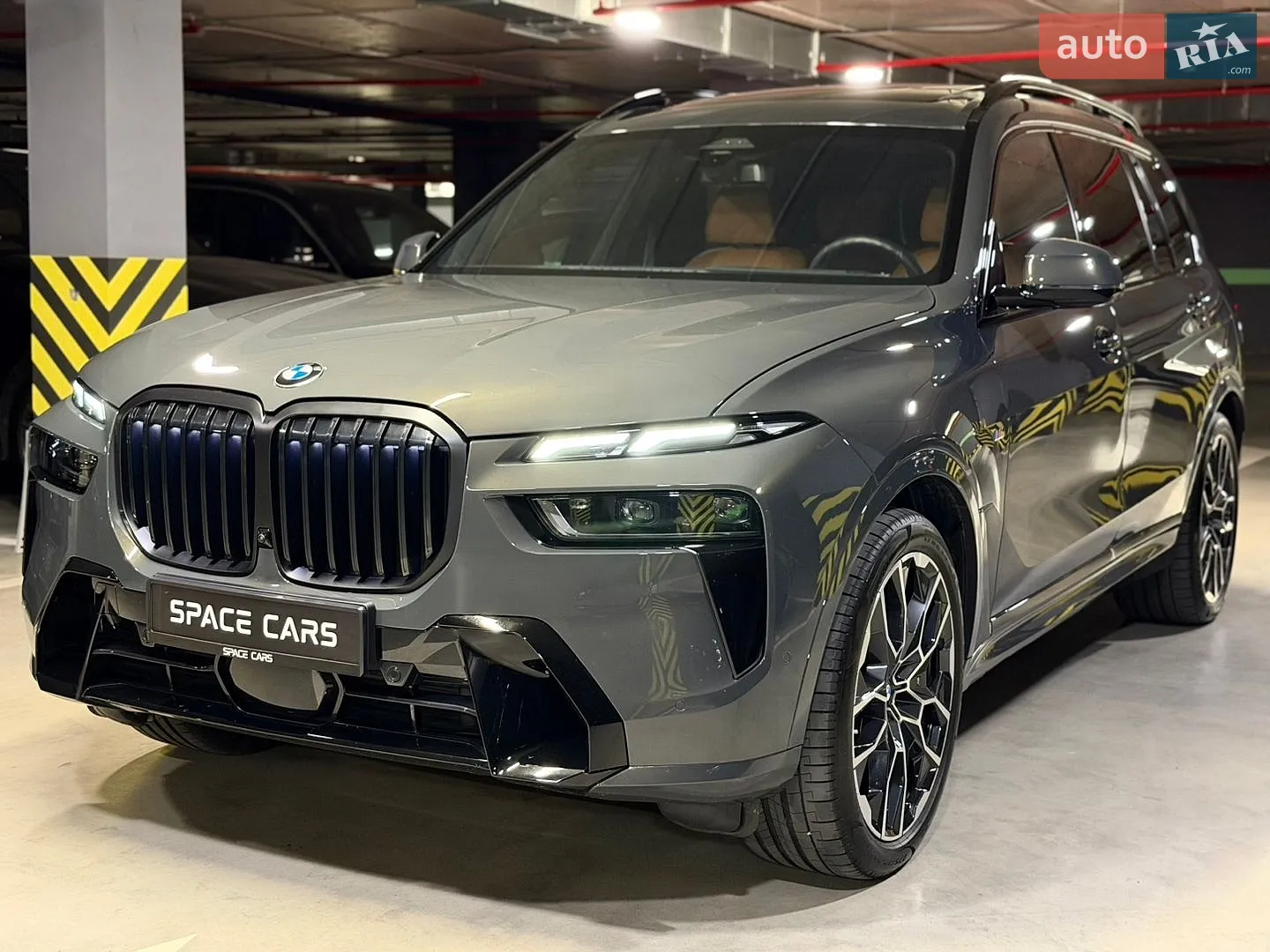 2025 BMW X7 - мініатюра 8