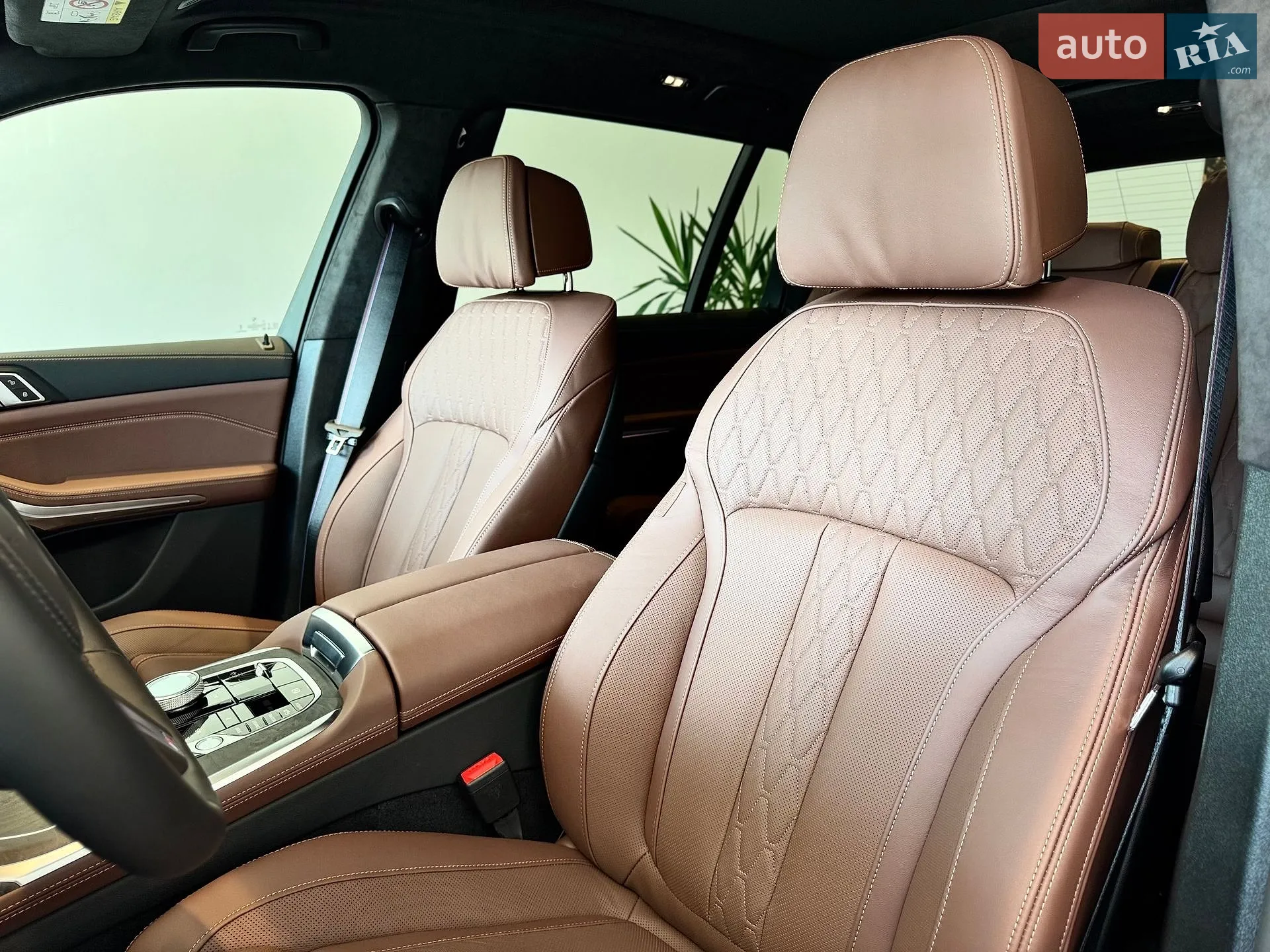 2025 BMW X7 - мініатюра 16