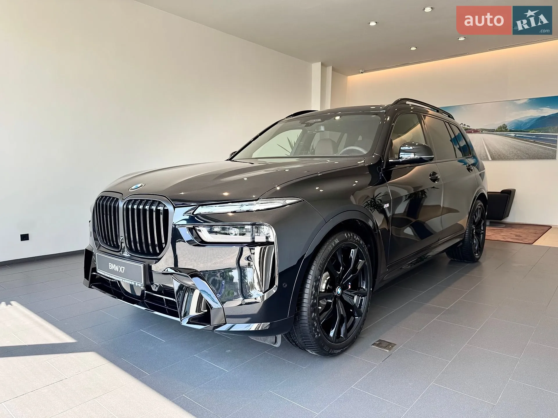 2025 BMW X7 - фото 1