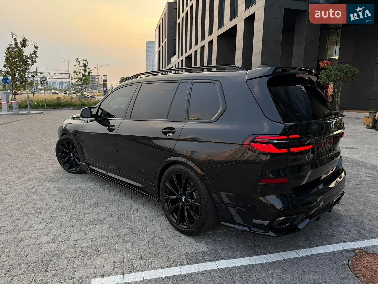 2021 BMW X7 - мініатюра 9