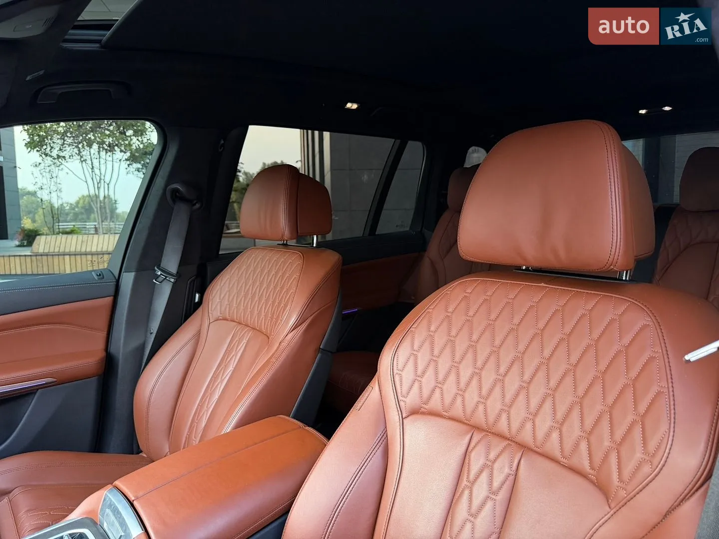 2021 BMW X7 - мініатюра 17