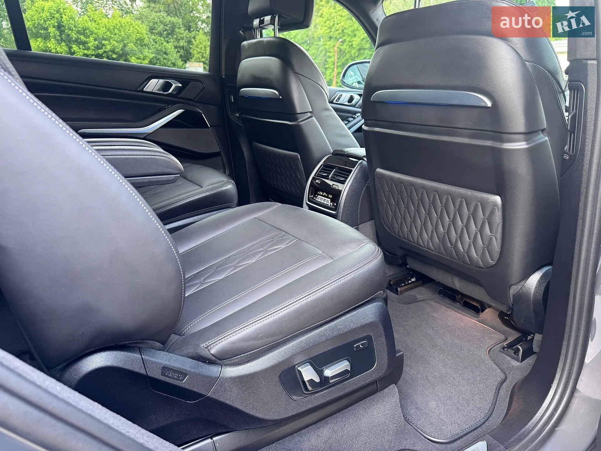 2024 BMW X7 - мініатюра 46