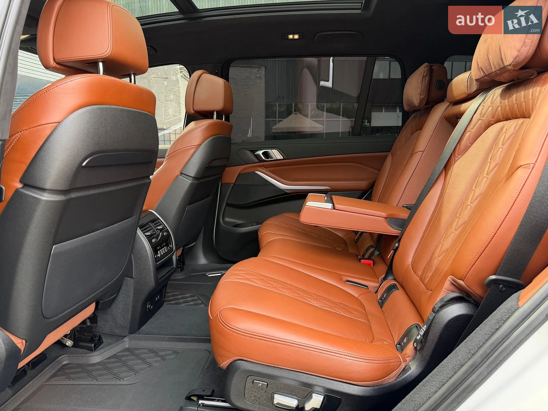 2022 BMW X7 - мініатюра 38