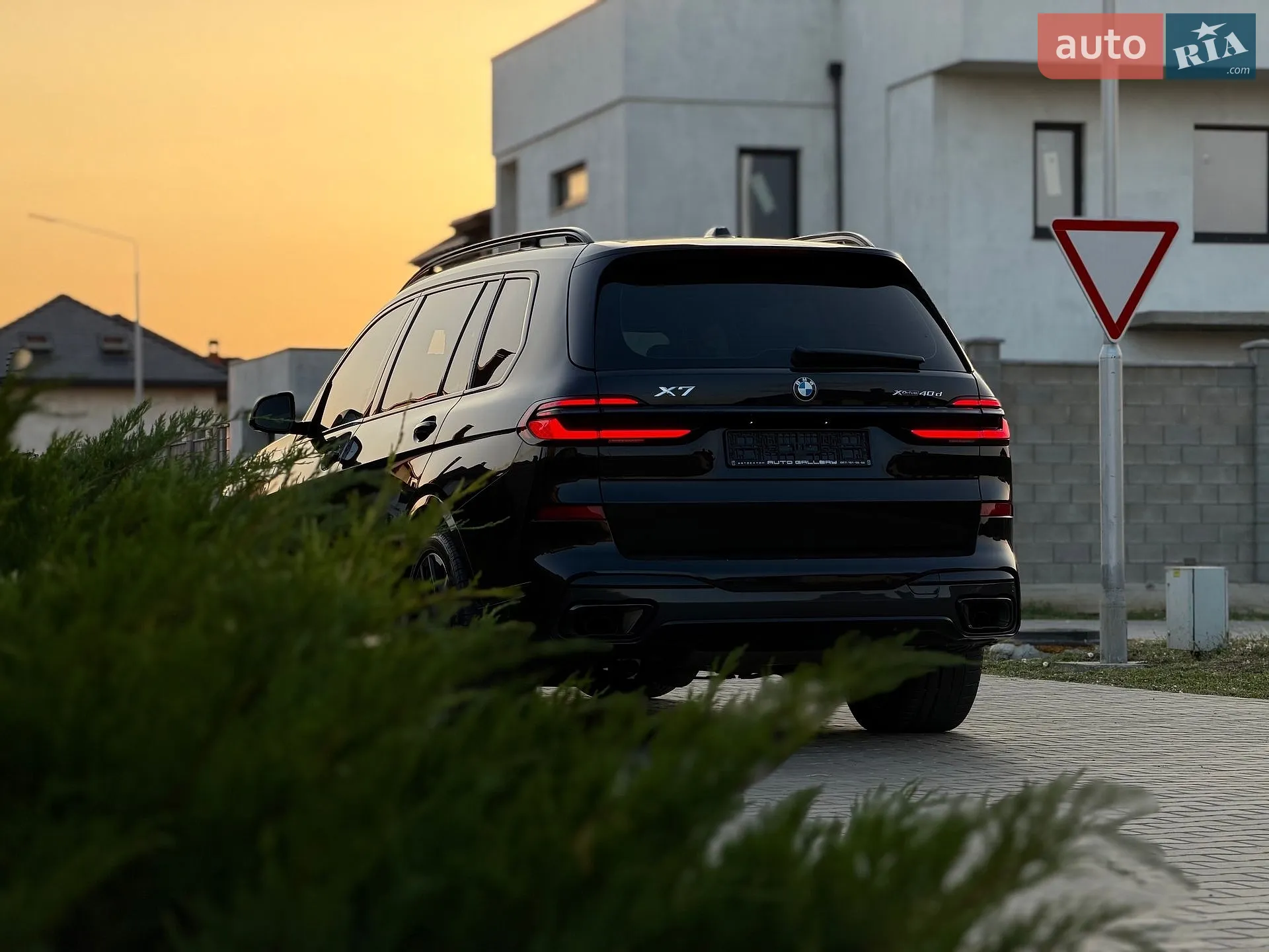 2023 BMW X7 - мініатюра 39