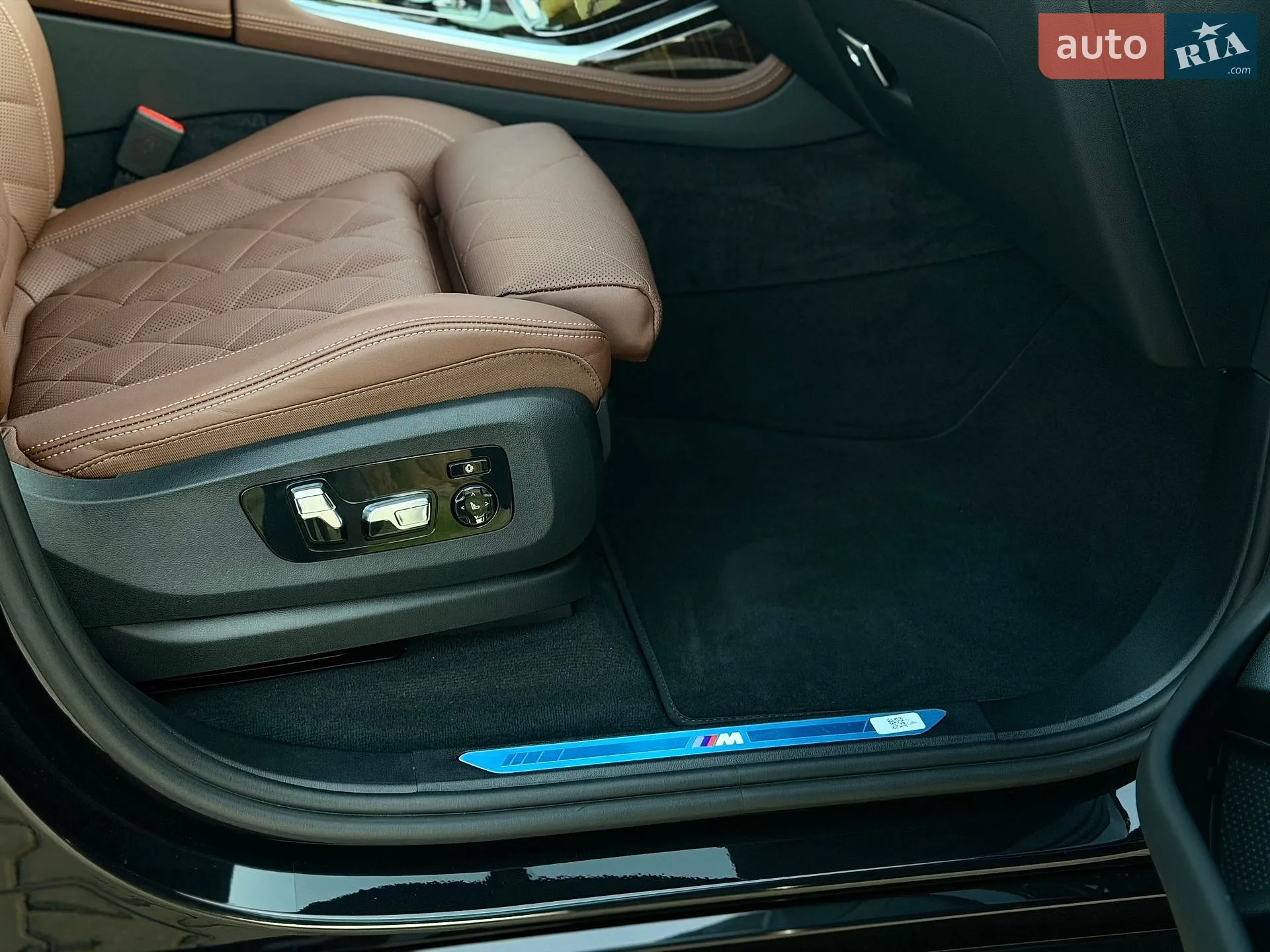 2023 BMW X7 - мініатюра 42