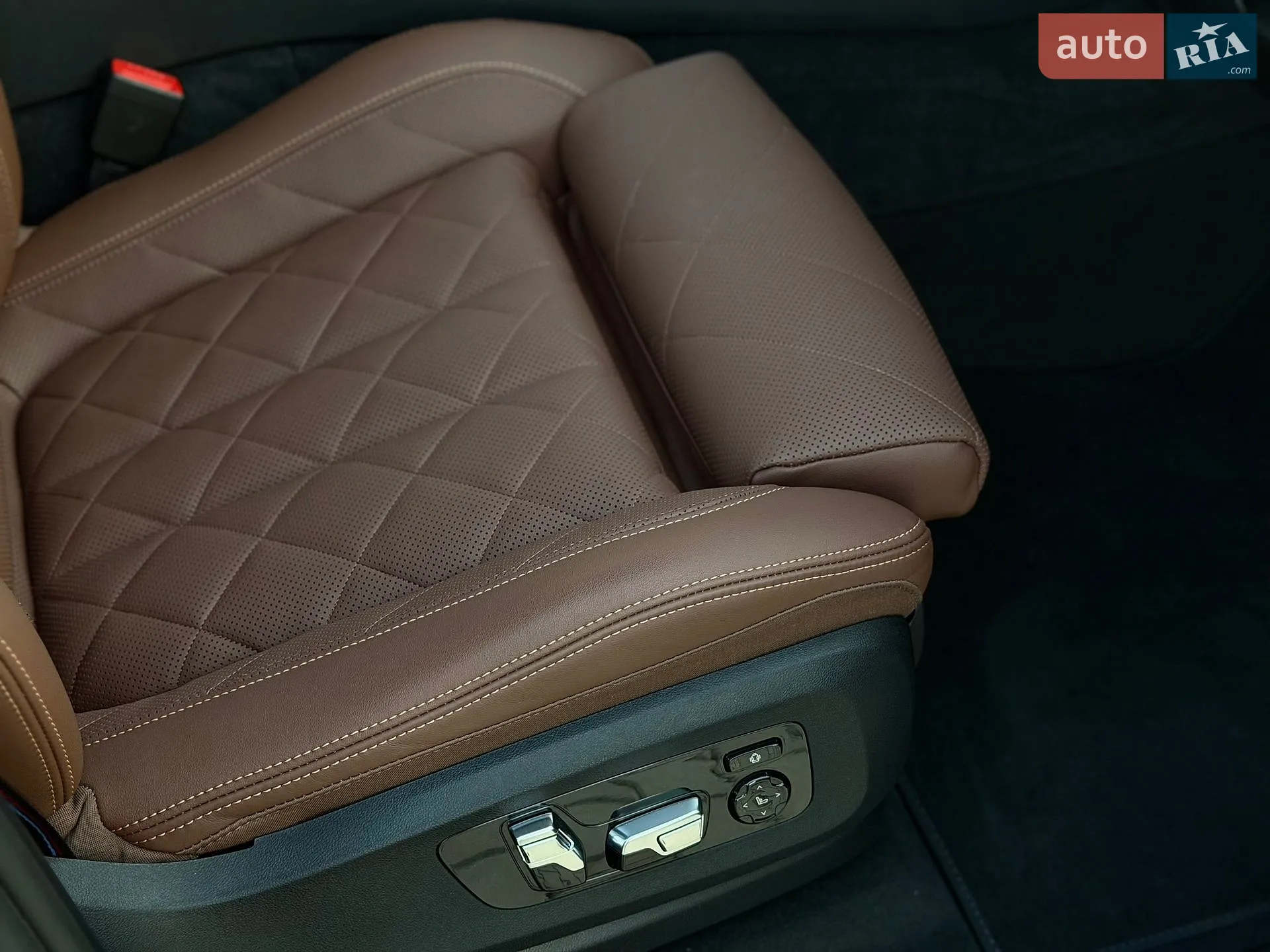 2023 BMW X7 - мініатюра 43