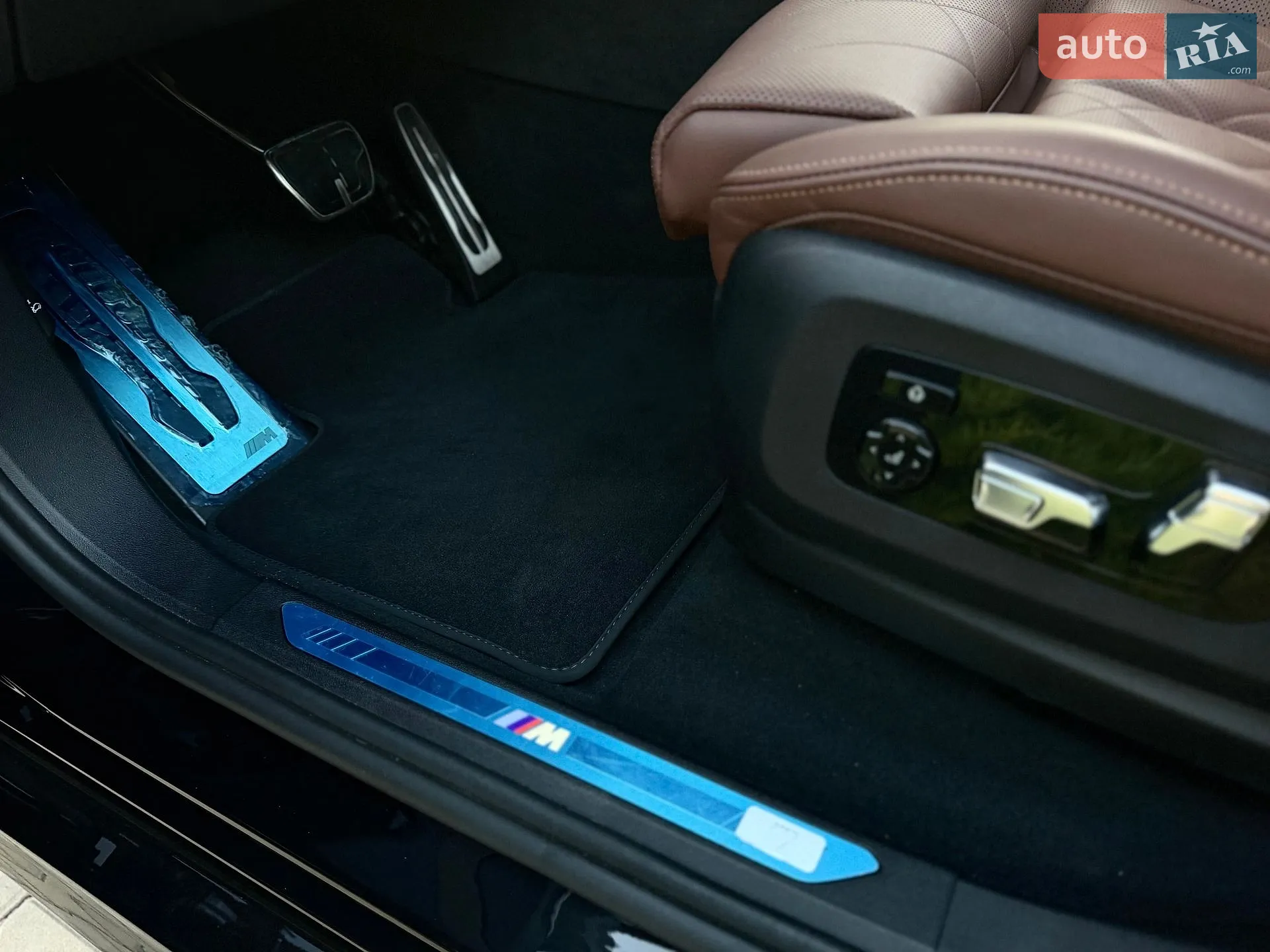 2023 BMW X7 - мініатюра 62