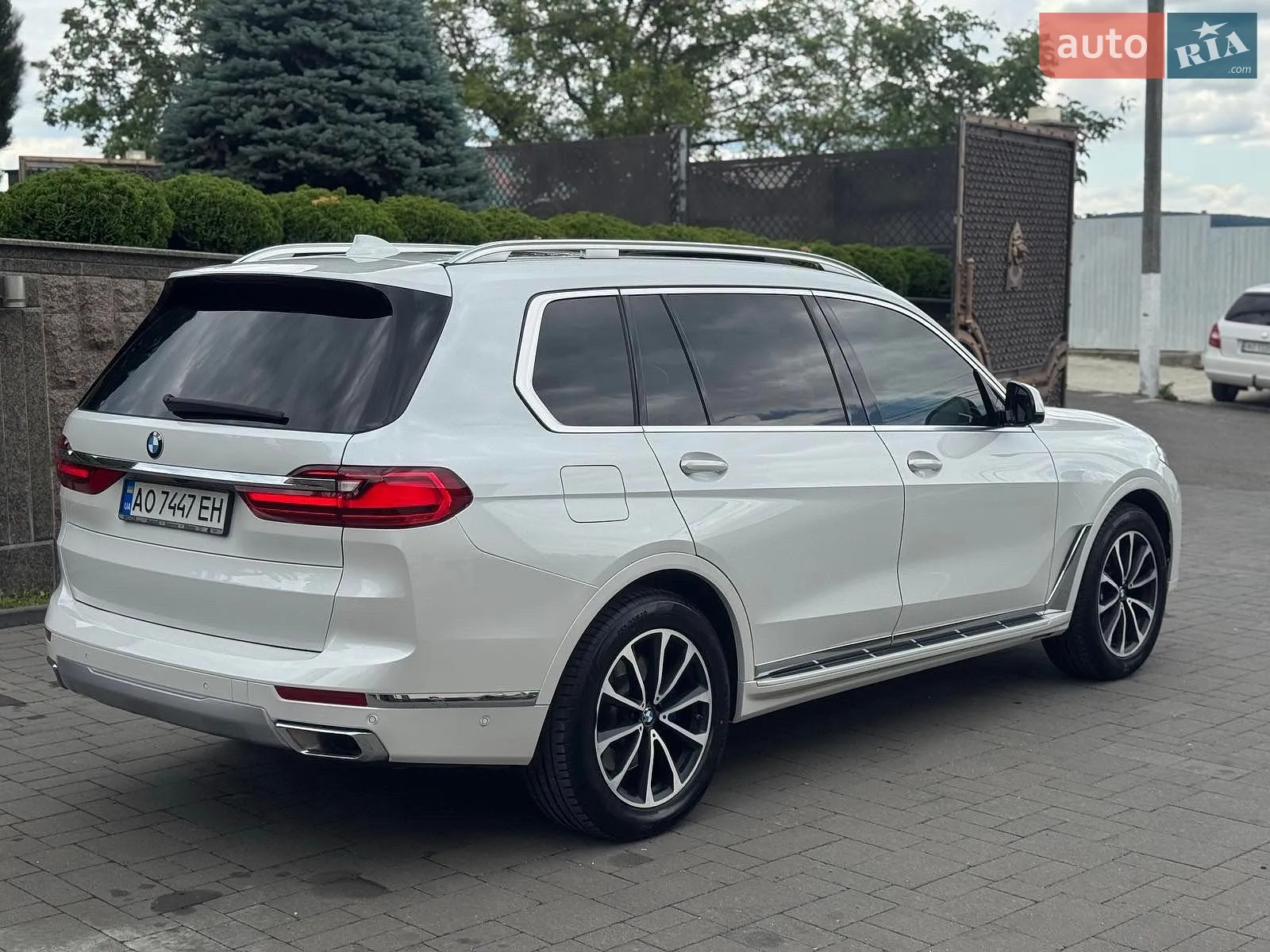 2019 BMW X7 - мініатюра 17