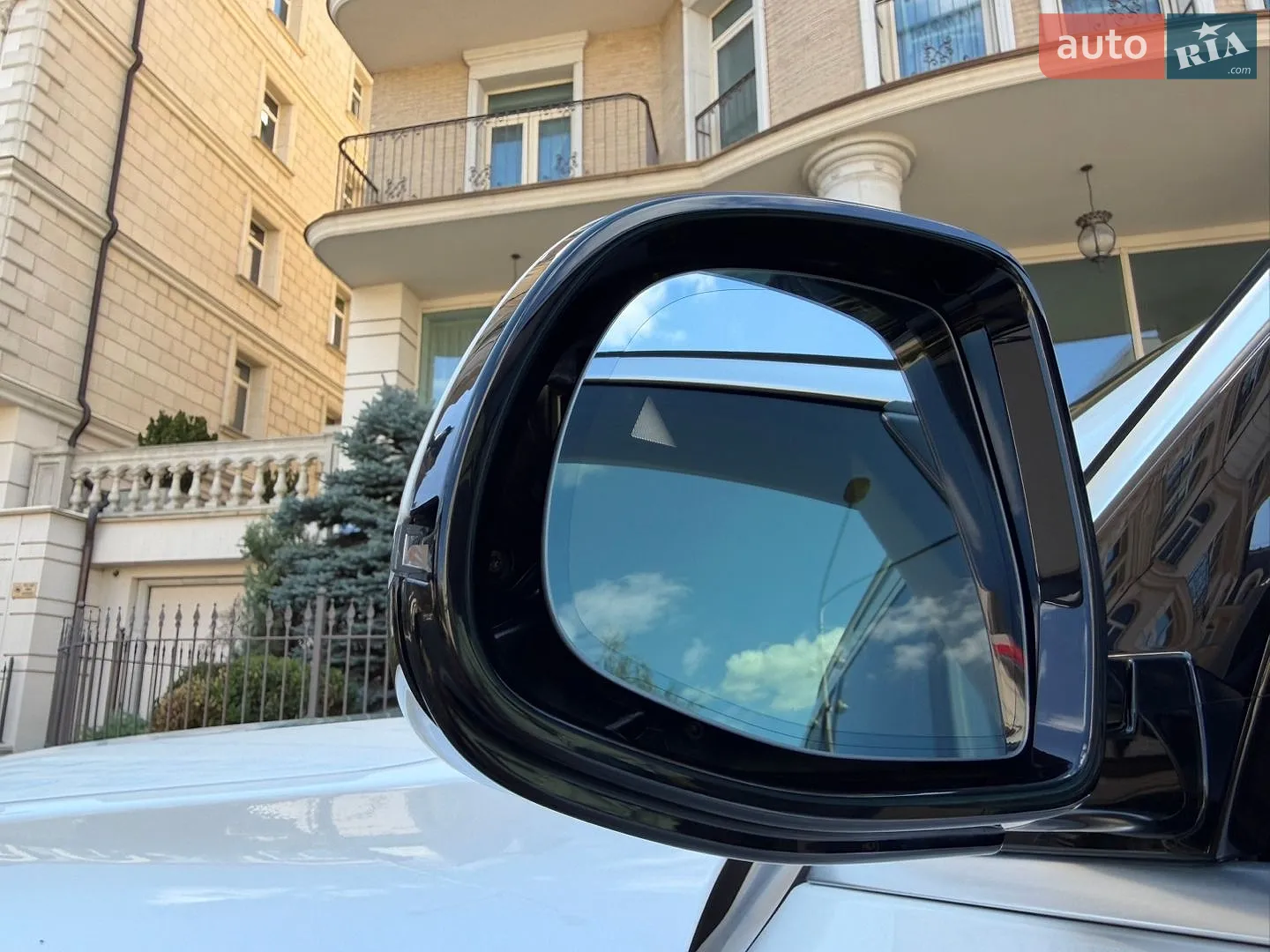 2020 BMW X7 - мініатюра 18